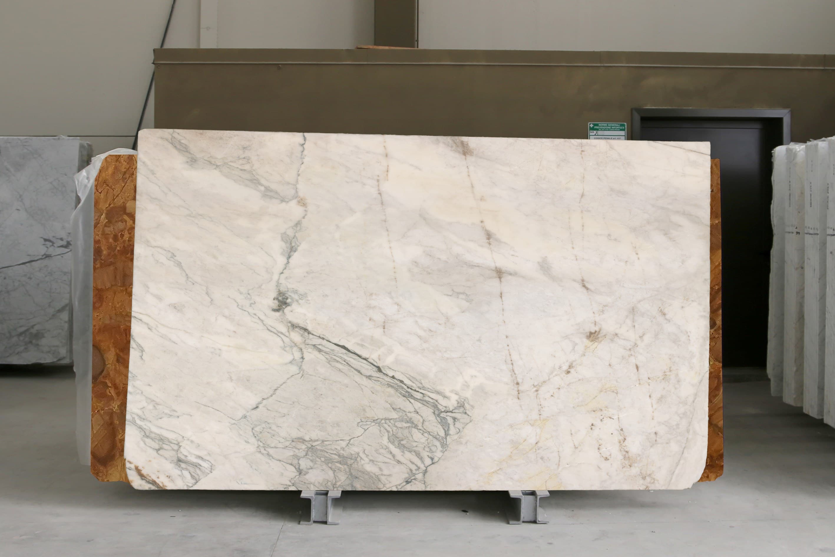 Calacatta Verde · Select