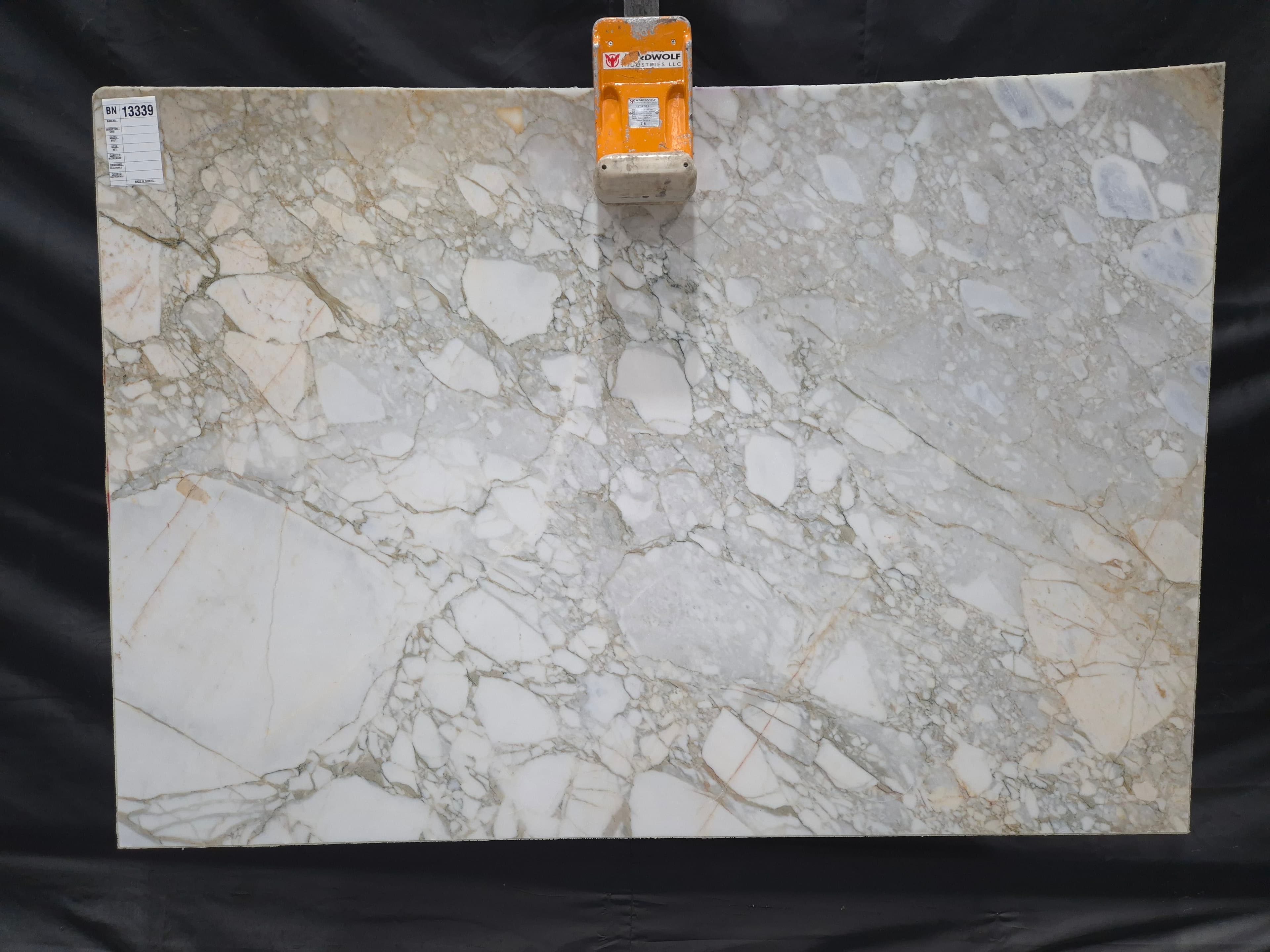 Calacatta Verde Gold · Select