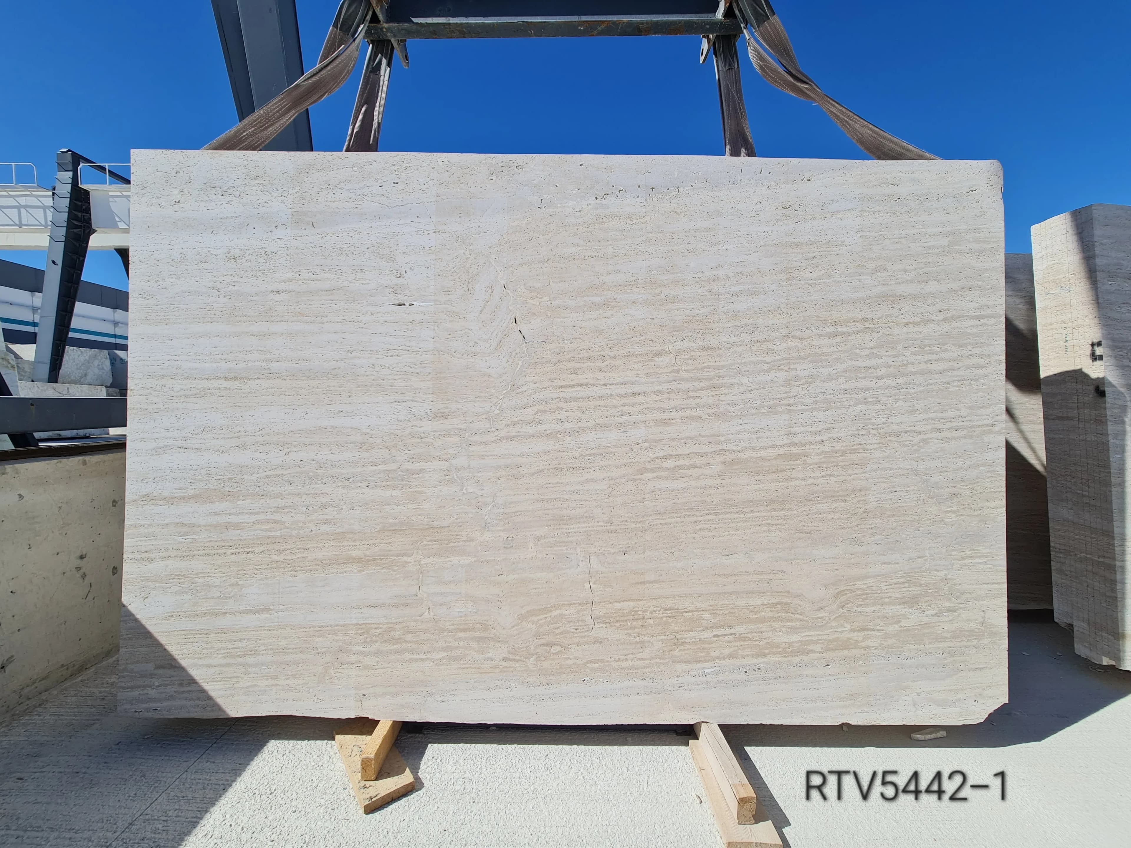 Riva Travertine · Select