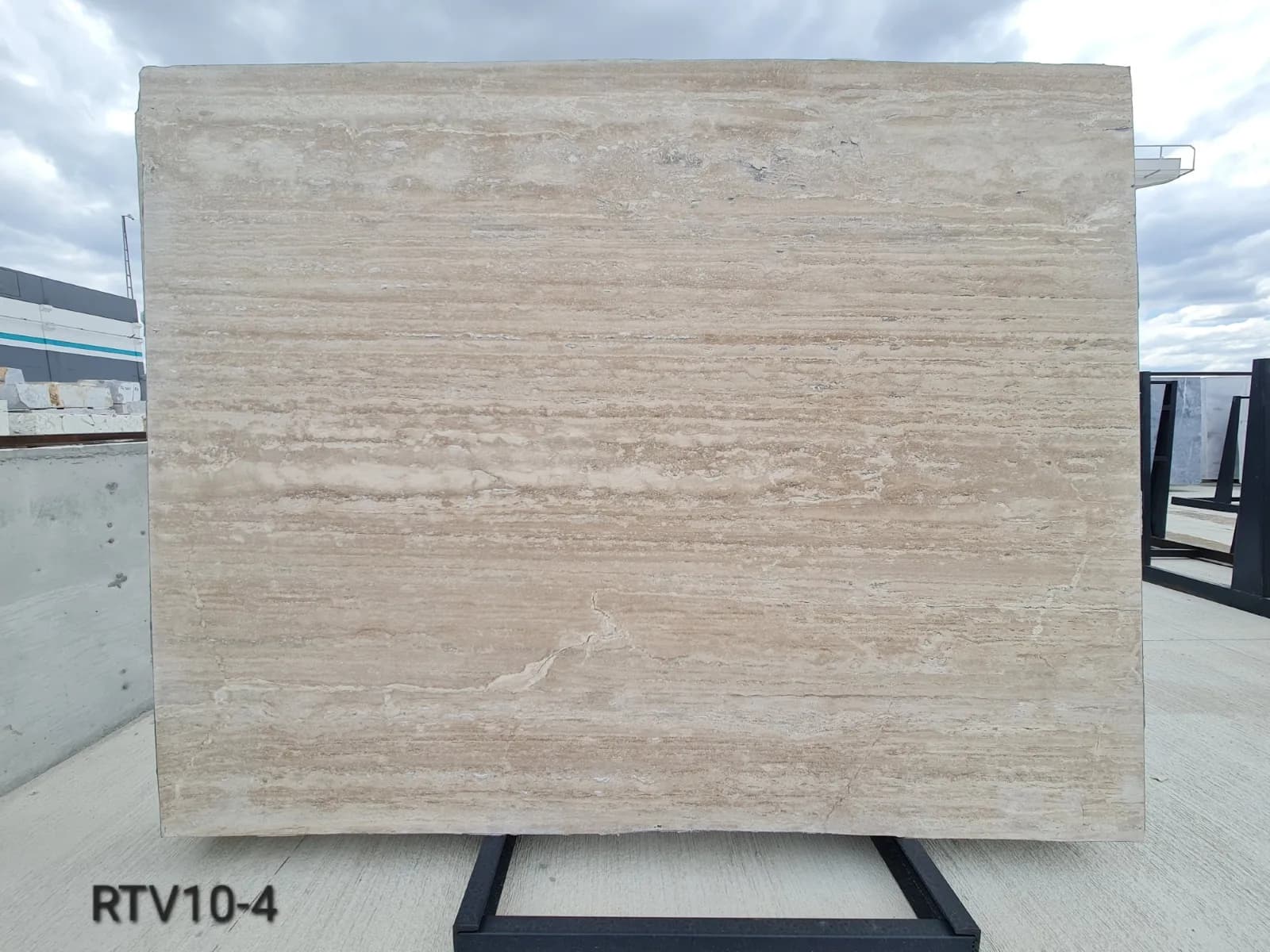 Riva Travertine · Select