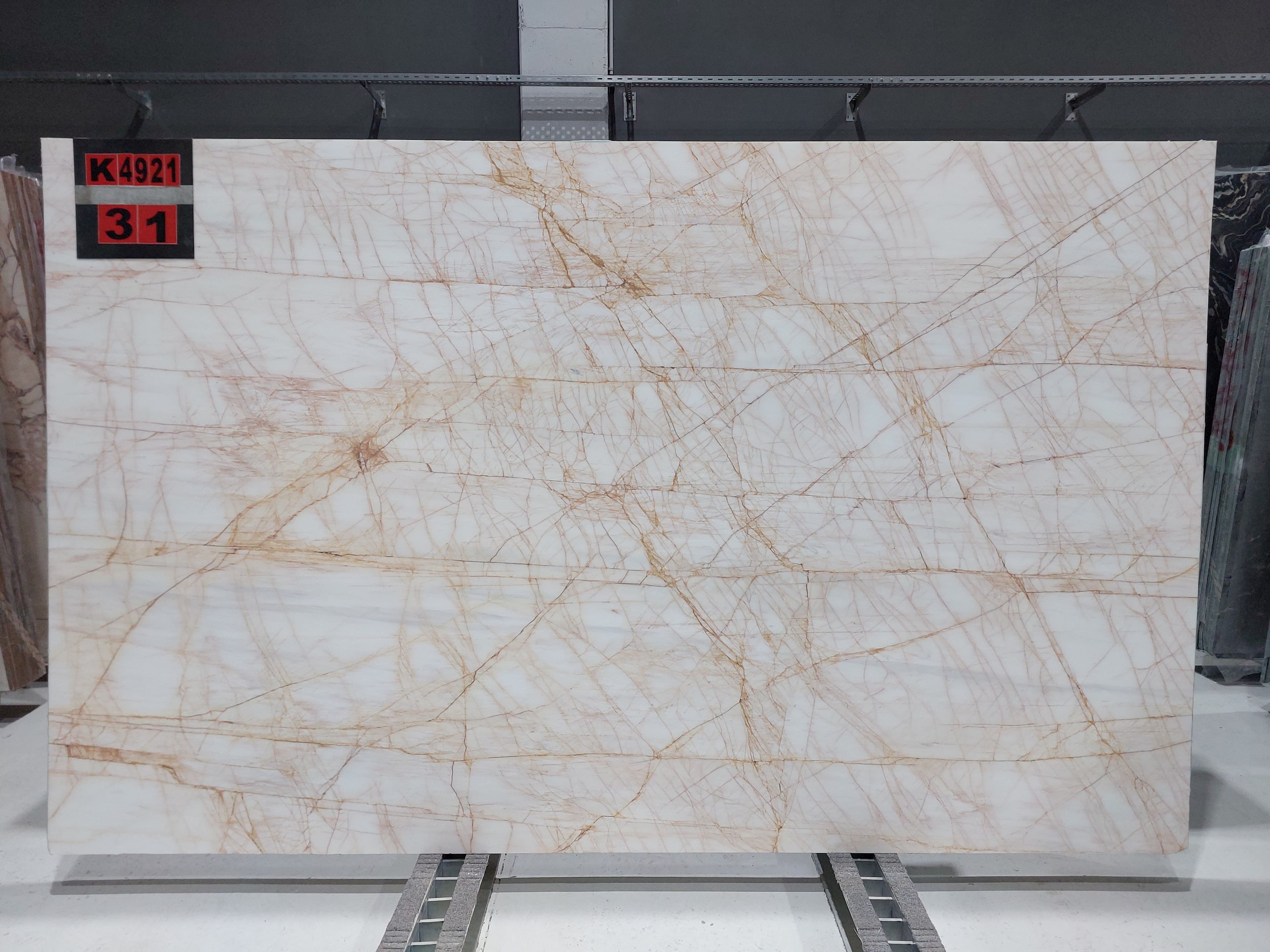 Golden Spider White · Select
