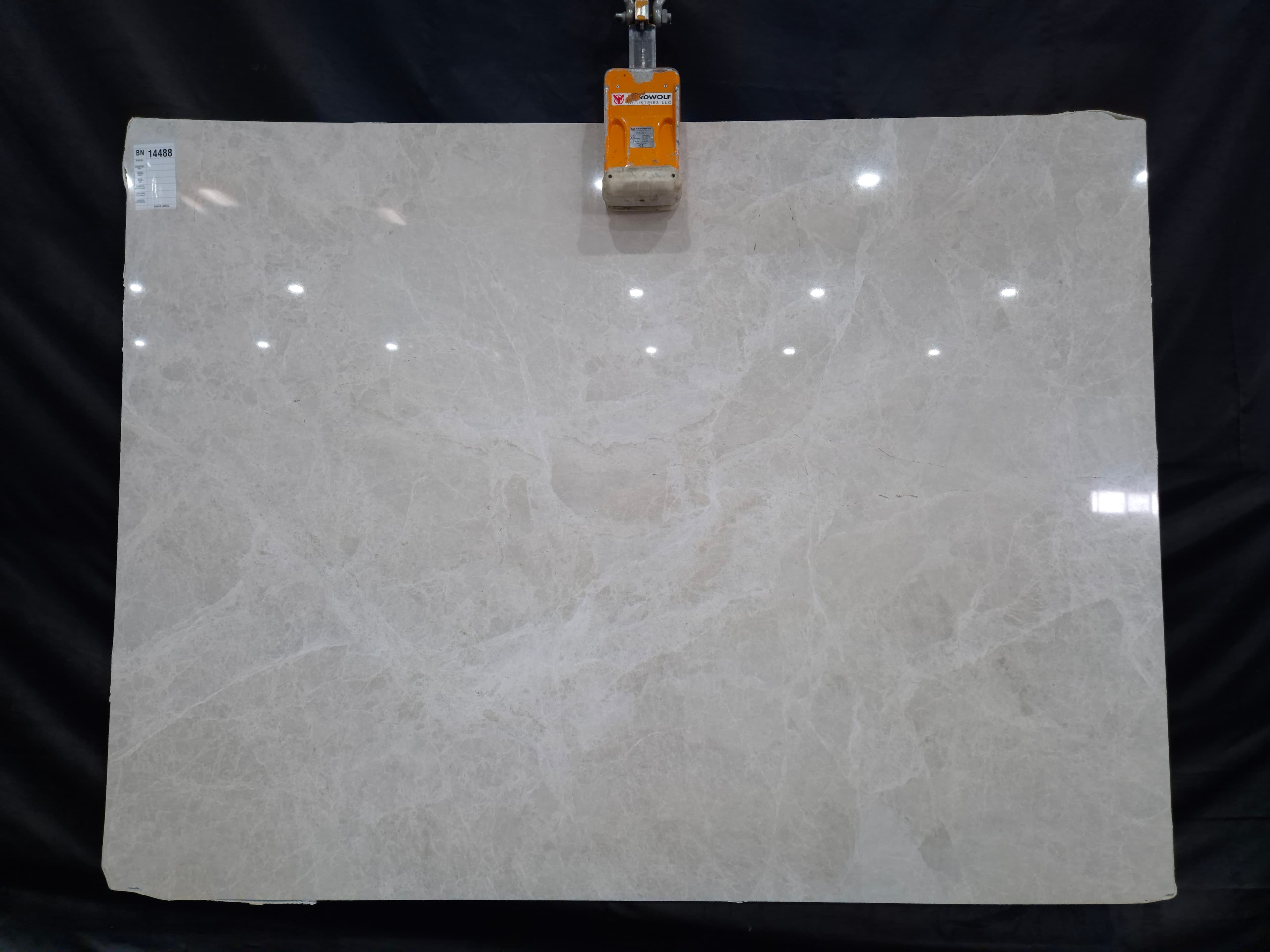 Spyder Beige · Select