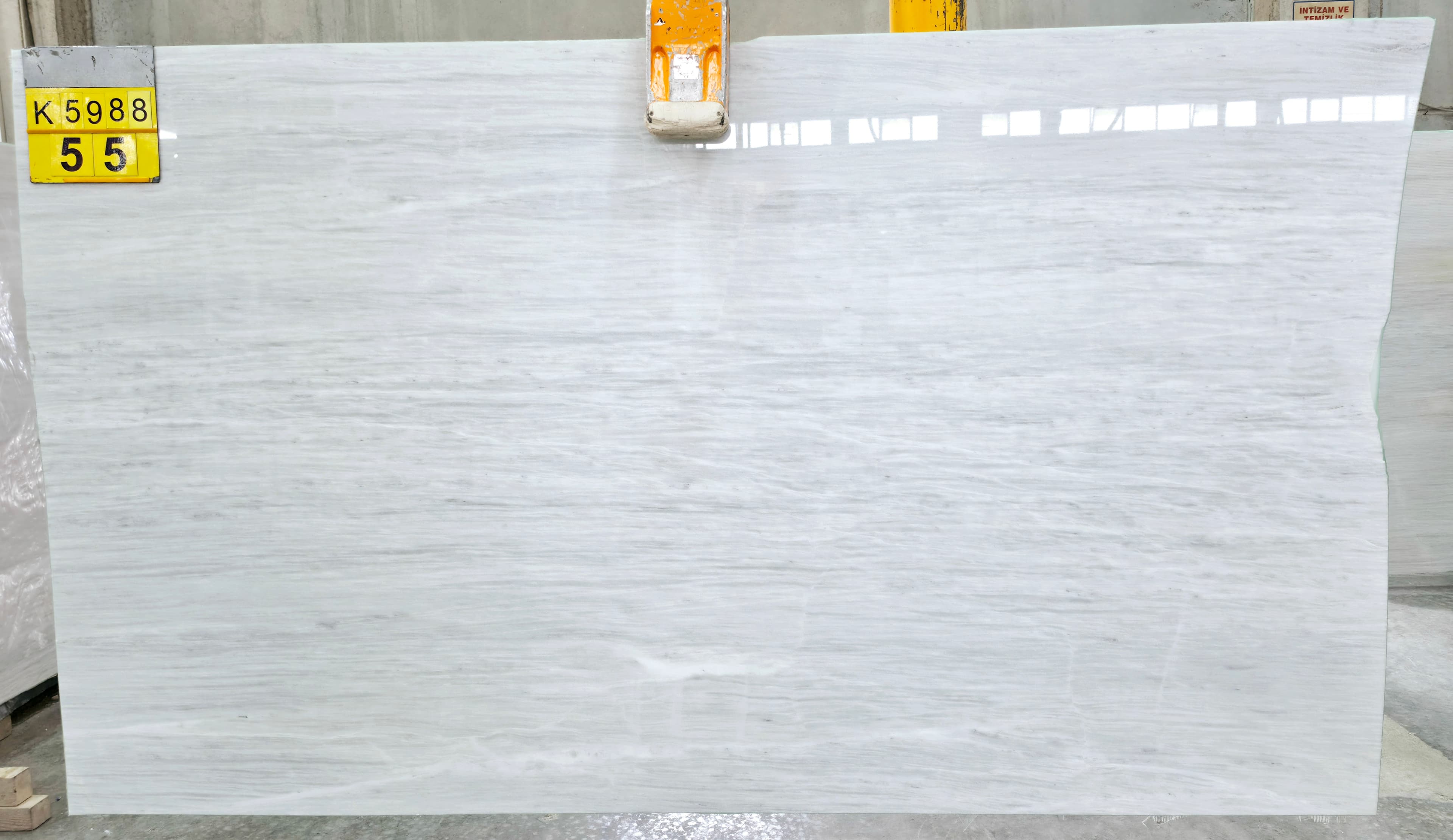 Bianco Nova · Select