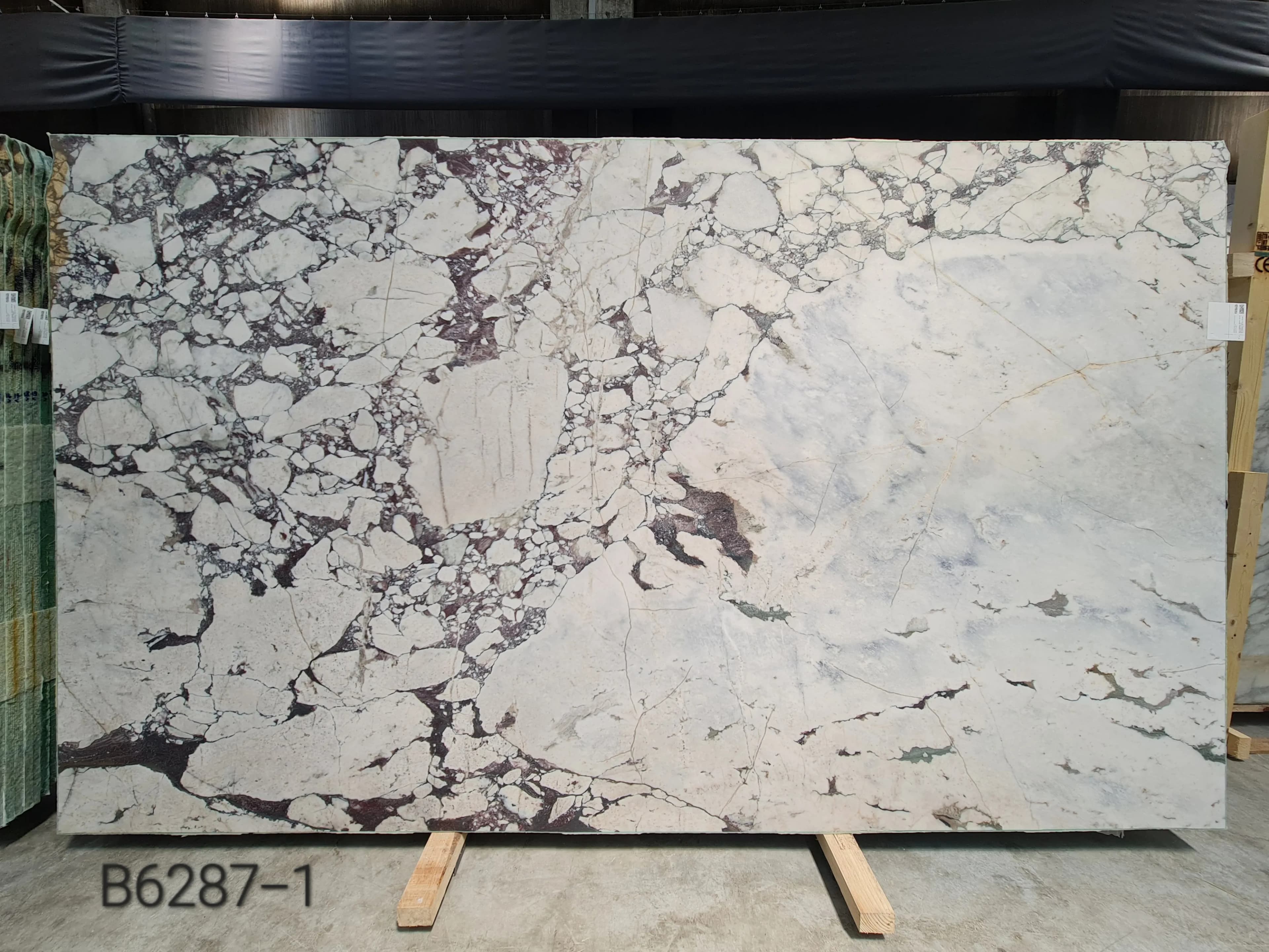Calacatta Viola · Select