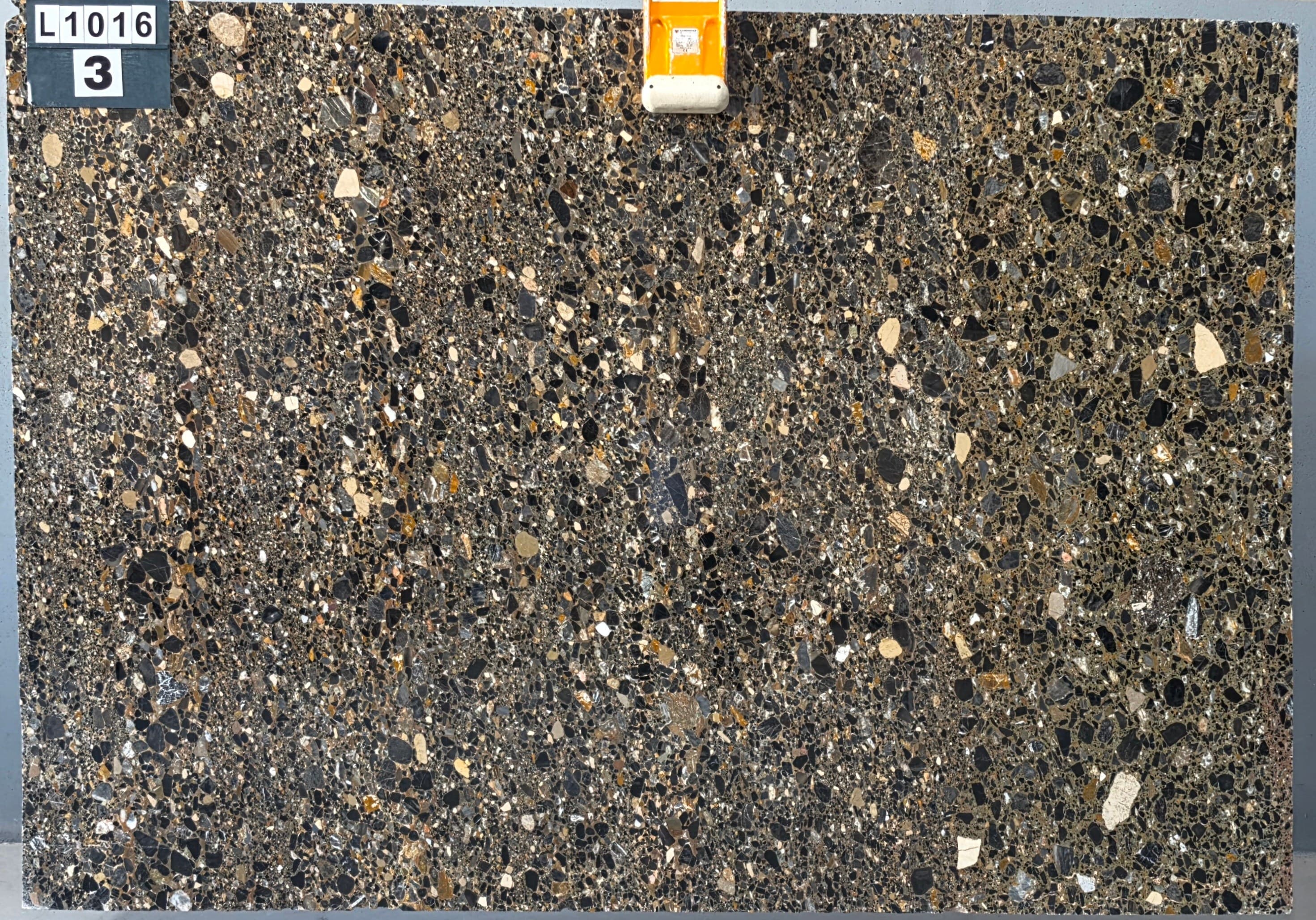 Brown Terazzo · Select · 188×273×2 cm