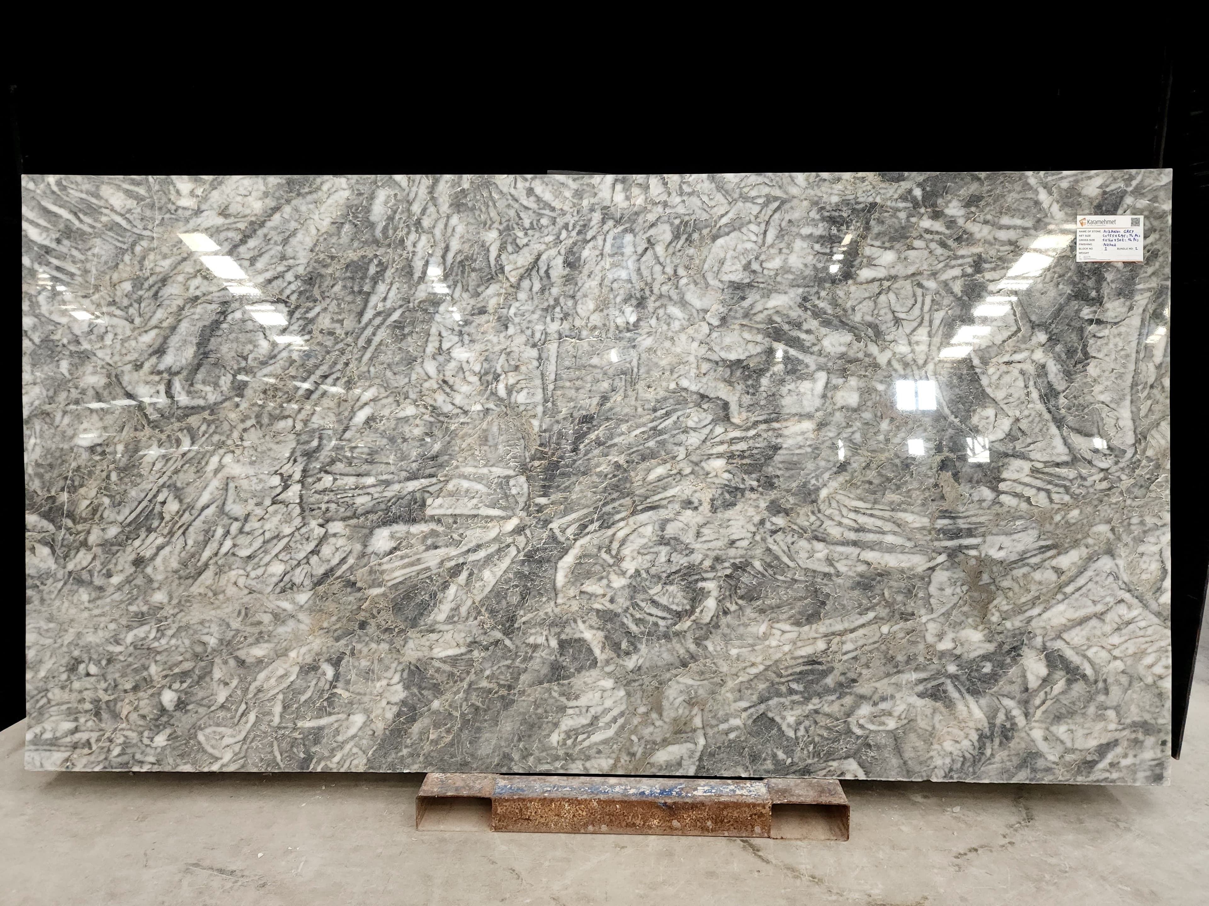 Aizanoi Grey · Select