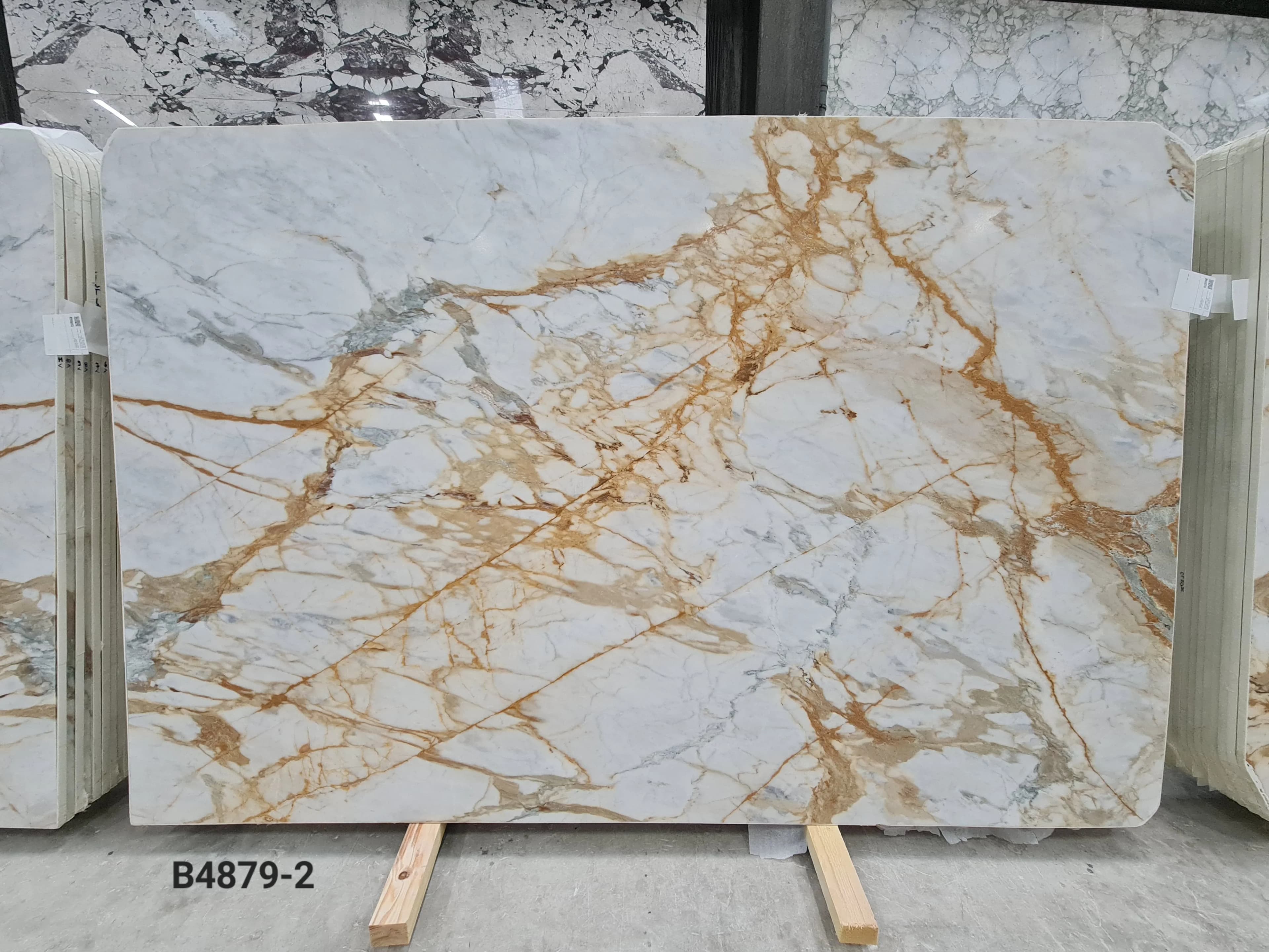 Calacatta Gold · Select