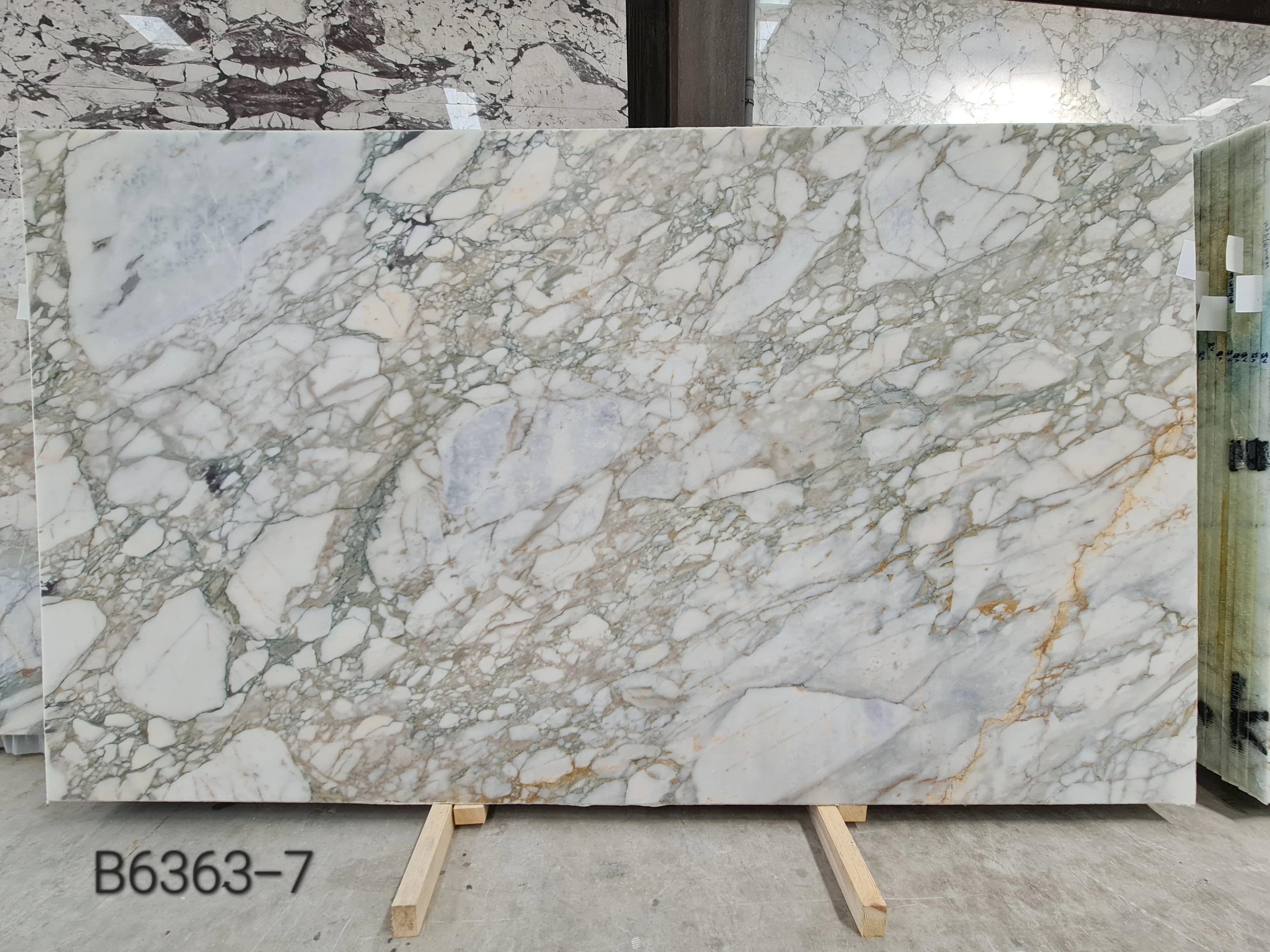 Calacatta Verde · Select