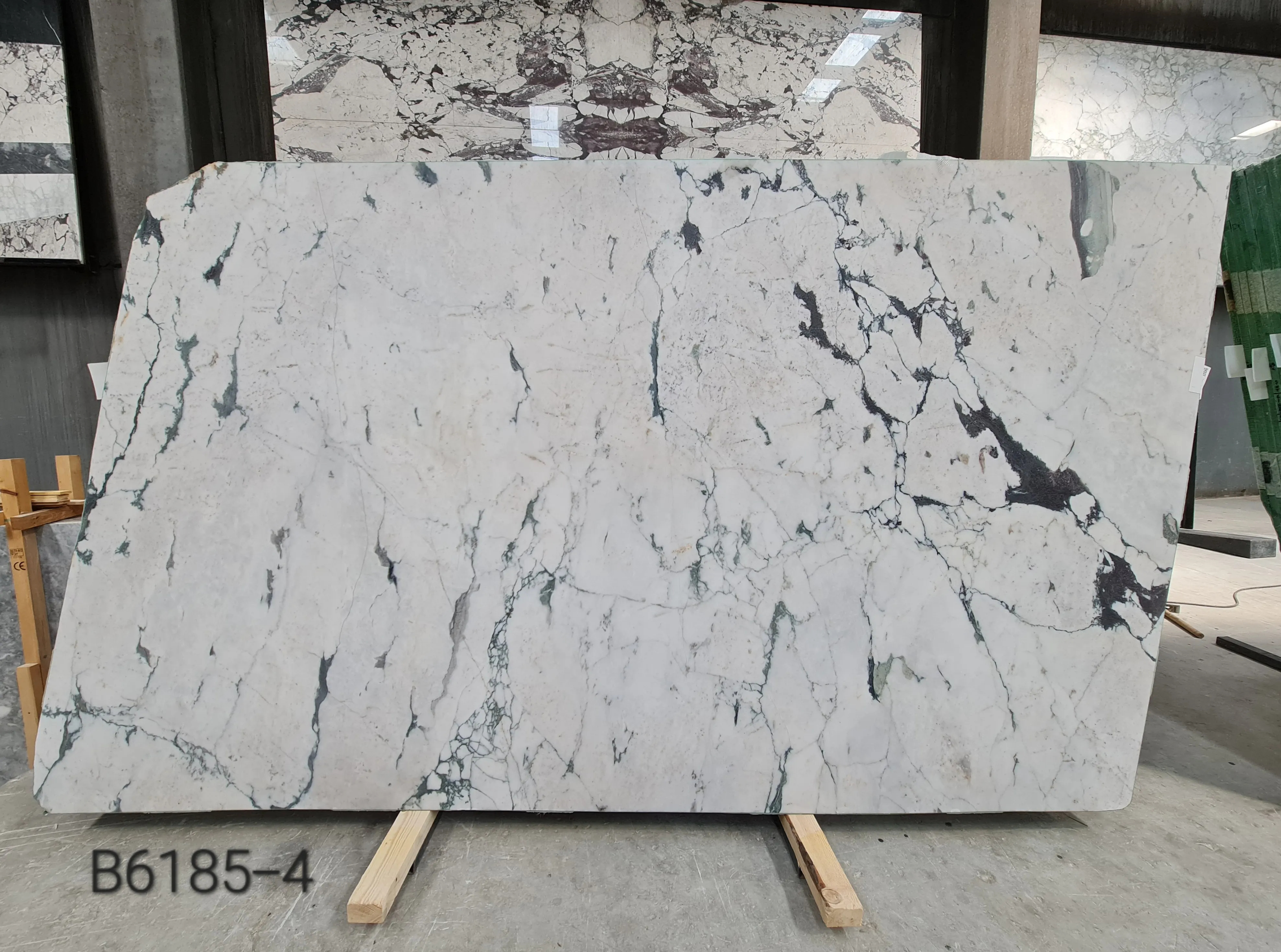 Calacatta Viola · Select