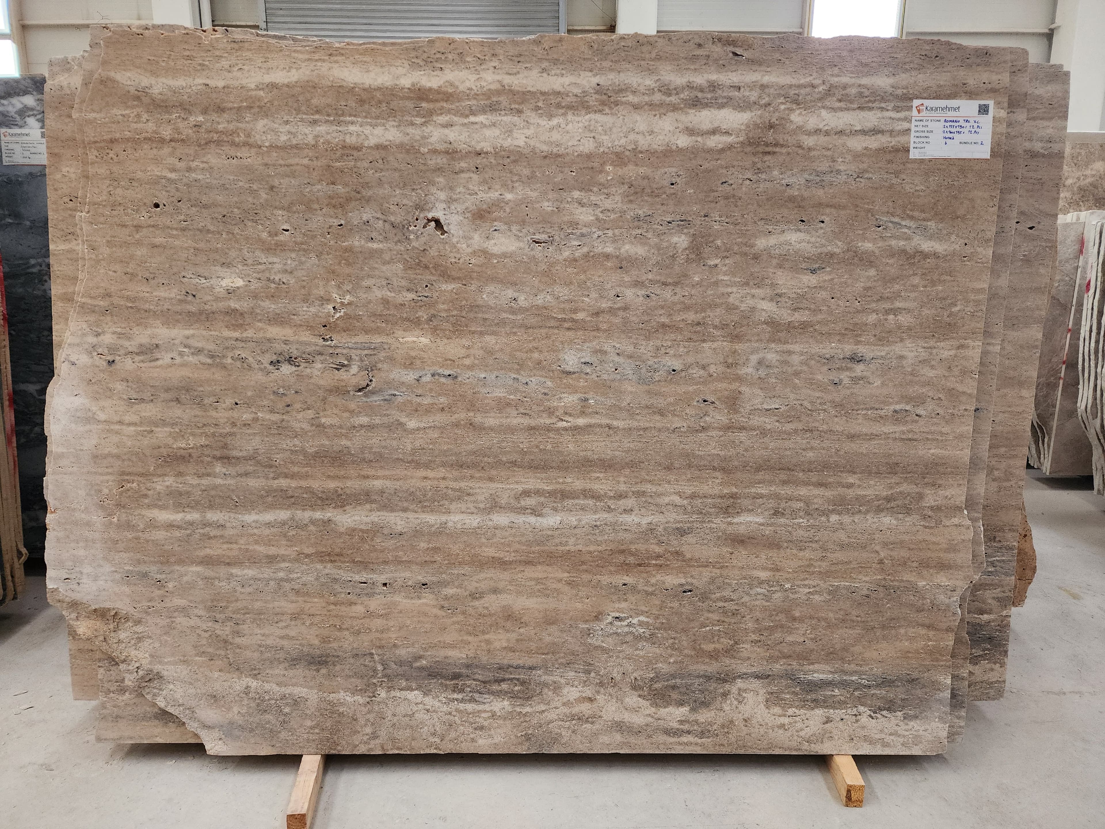 Travertino Silver · Select