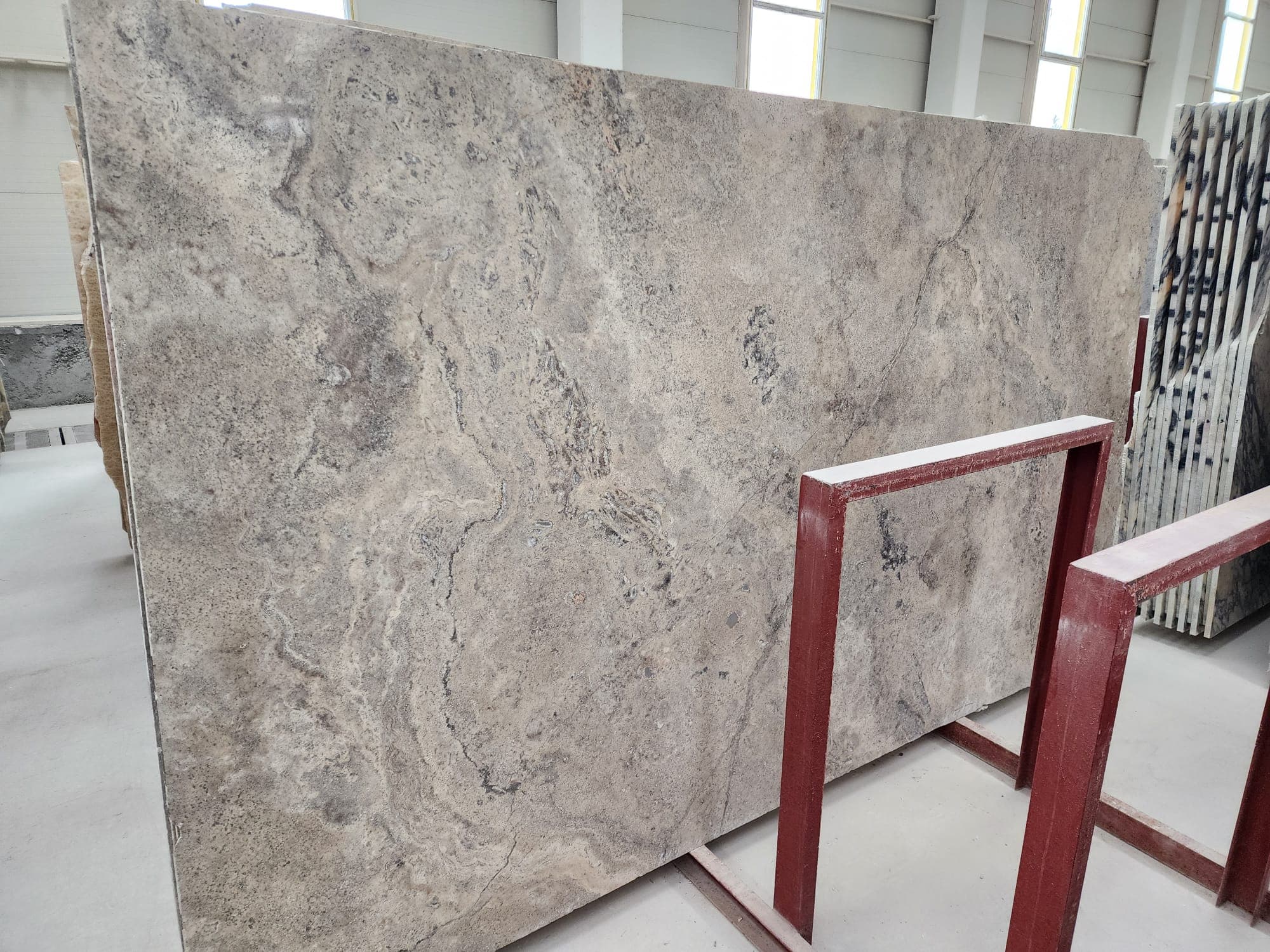Travertino Silver · Select