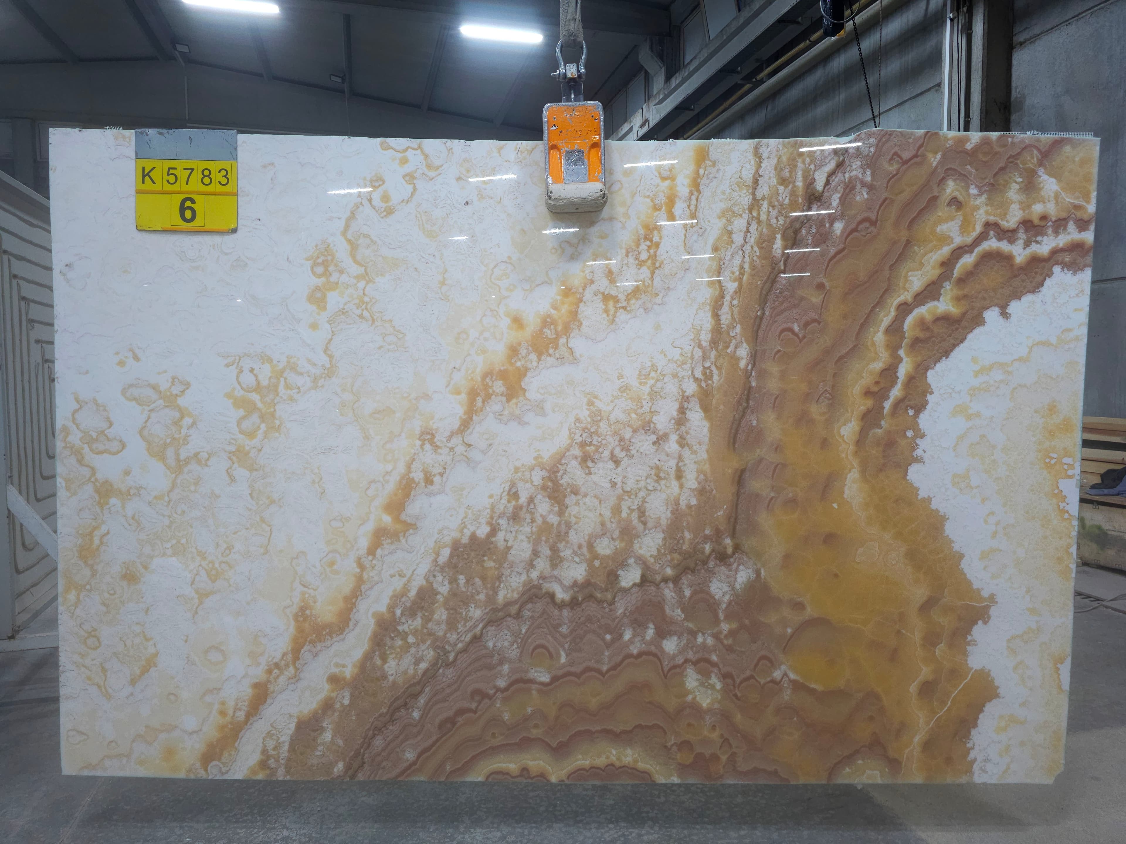 White Onyx · Select