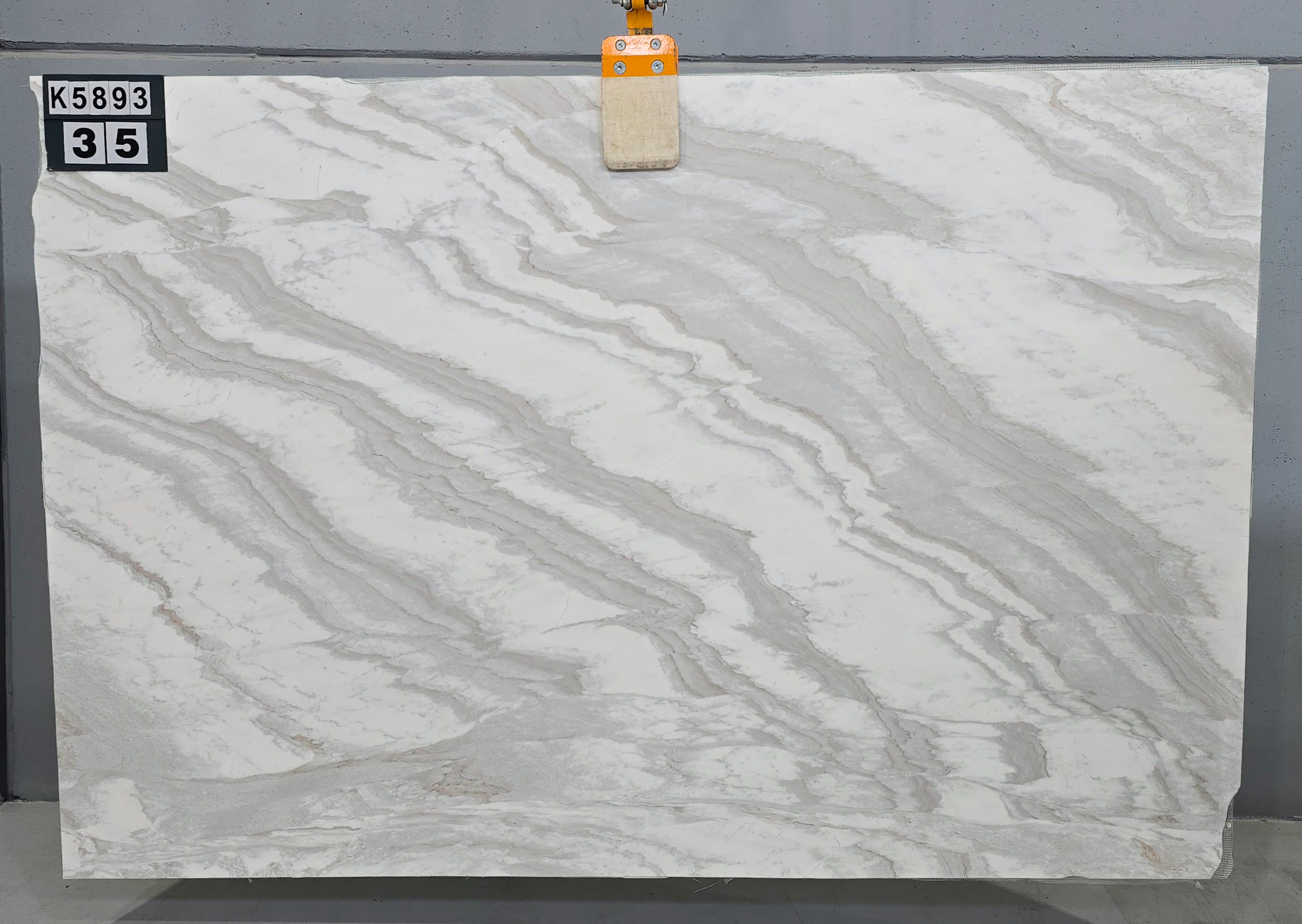 Calacatta Wave · Select