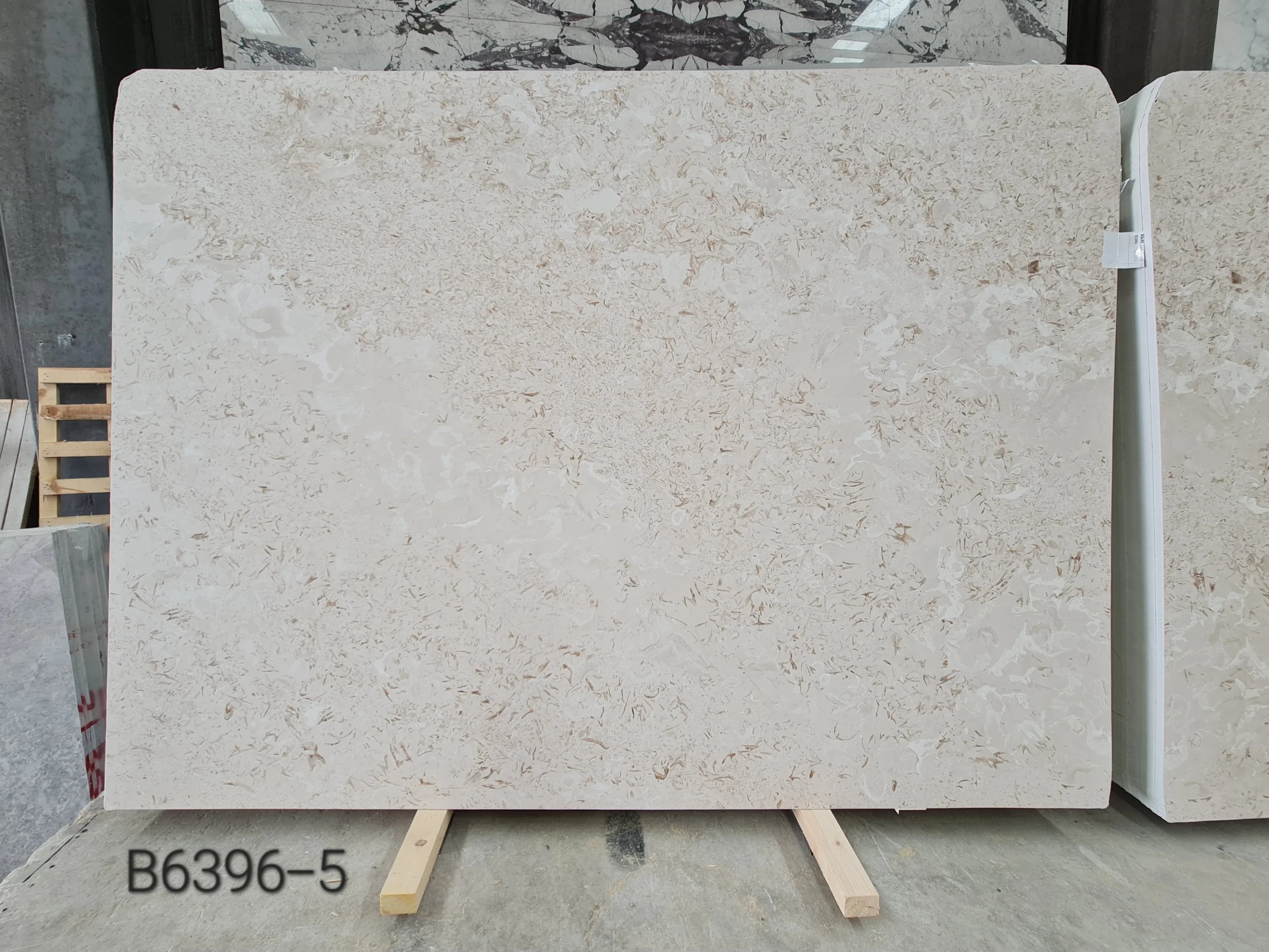 Myra Beige Limestone · Select