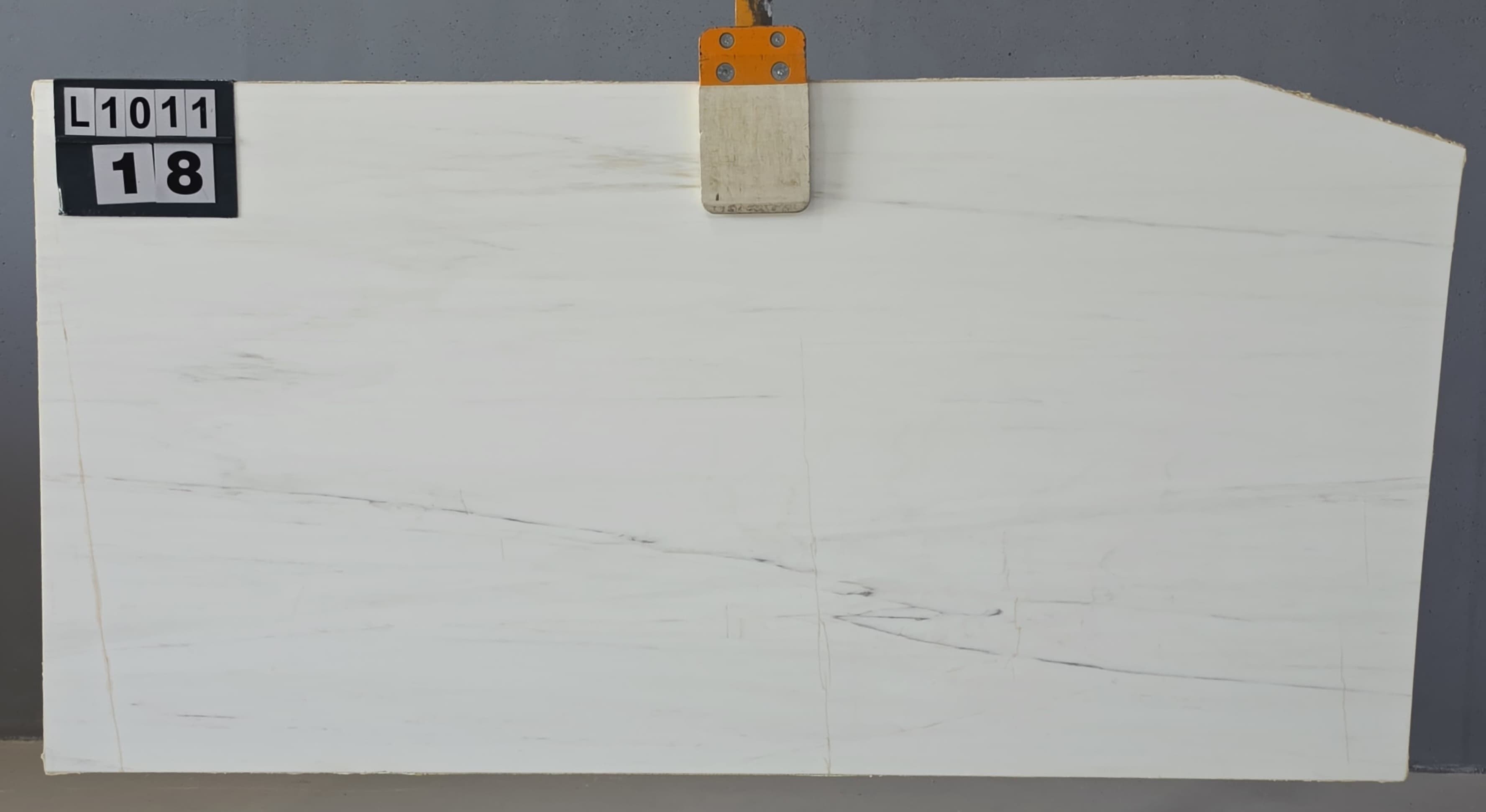 Bianco Dolomite · Select