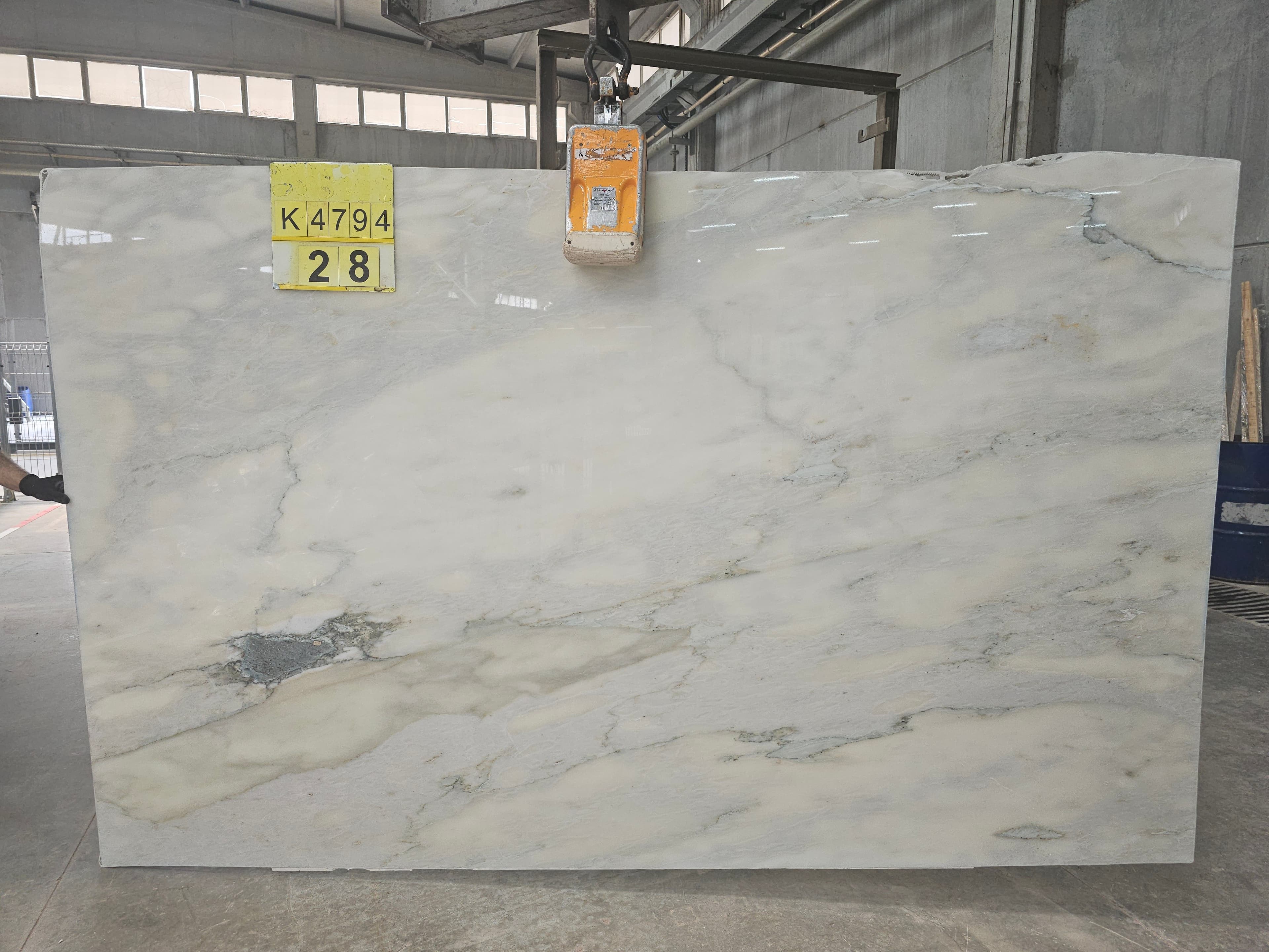 Calacatta Oyster · Select