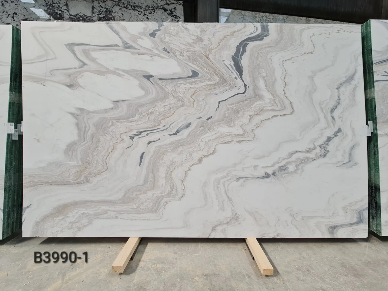 Bianco Monte · Select