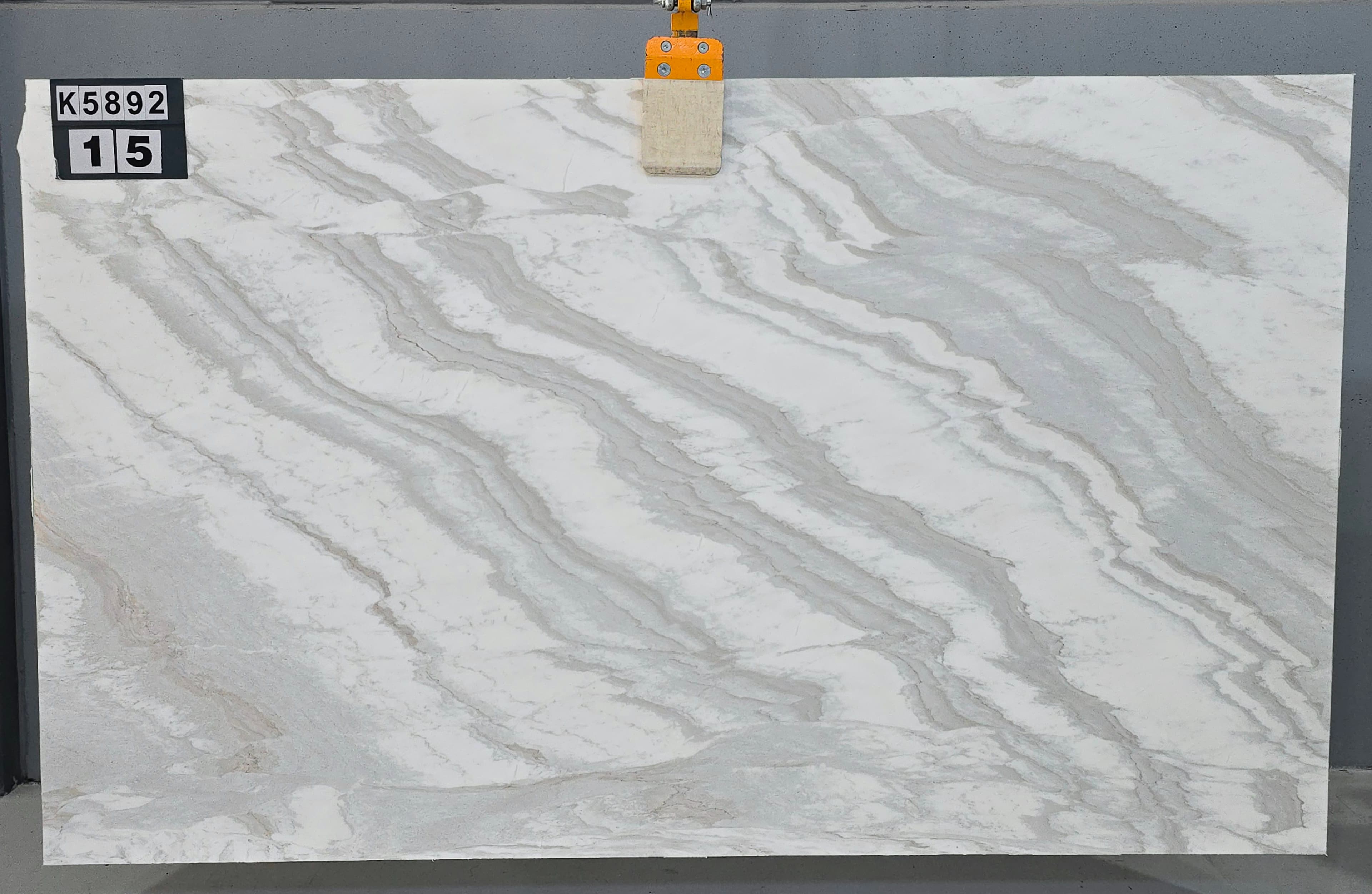 Calacatta Wave · Select