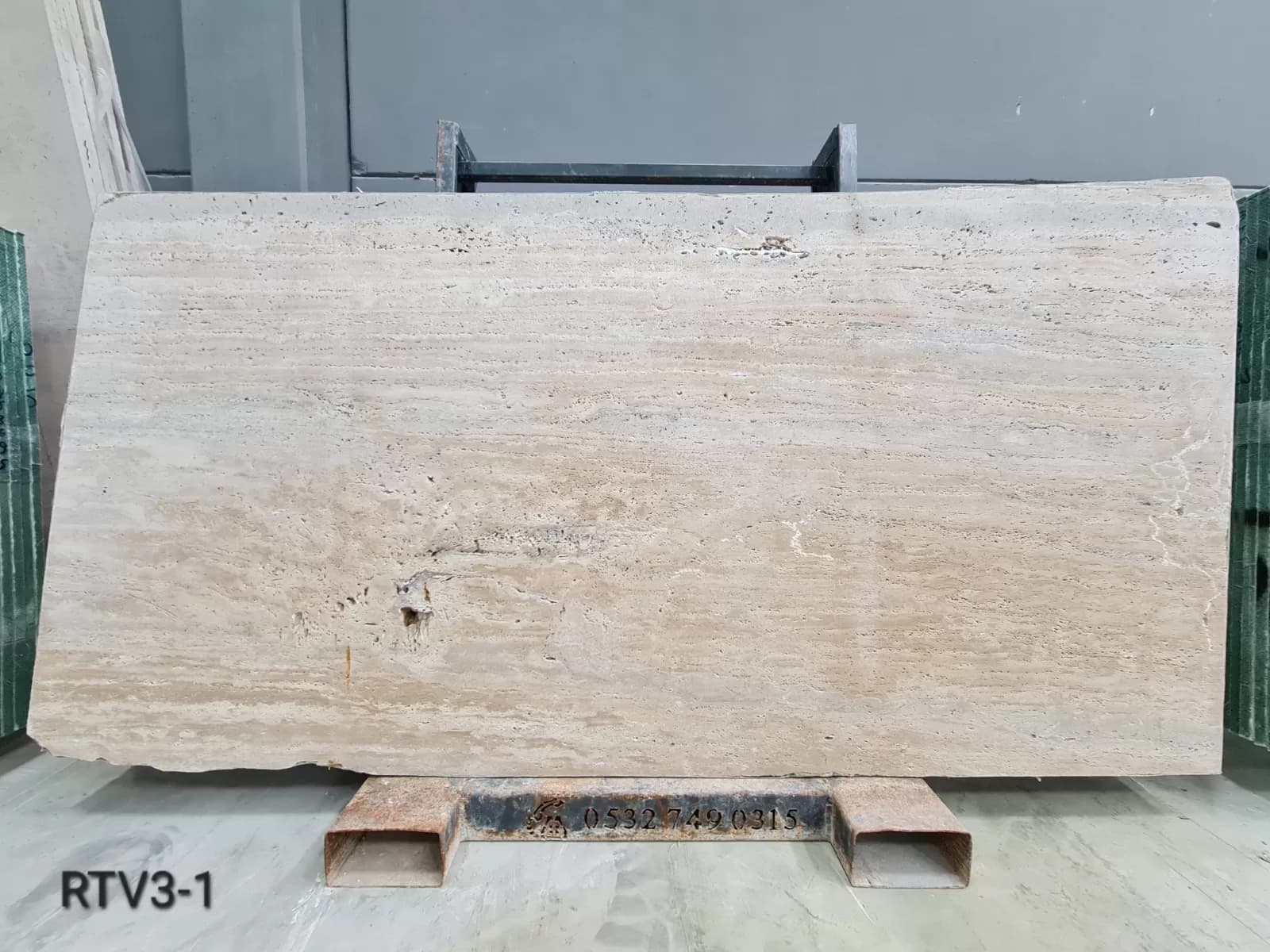 Riva Travertine · Select