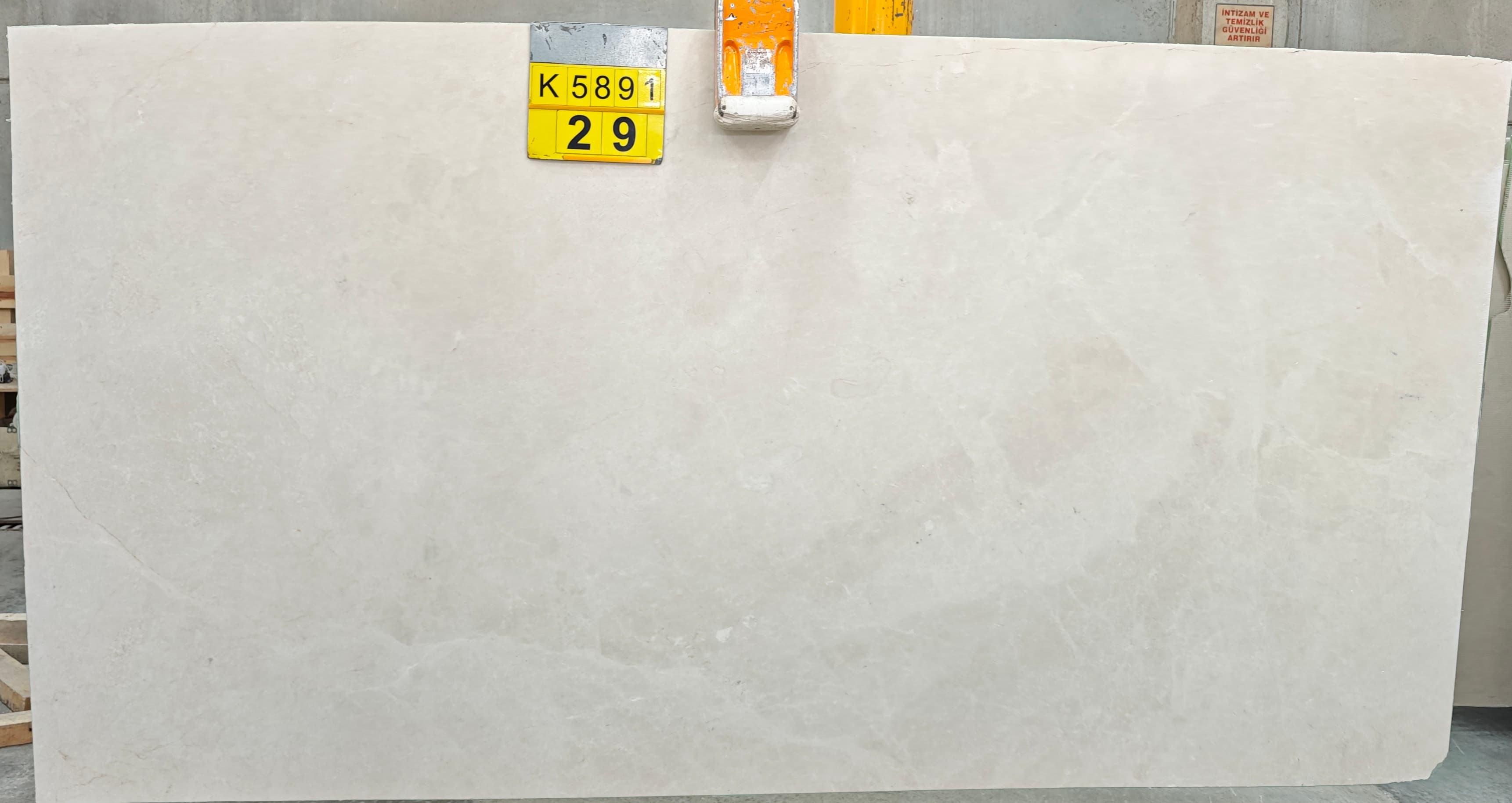 Burdur Light Cream · Select