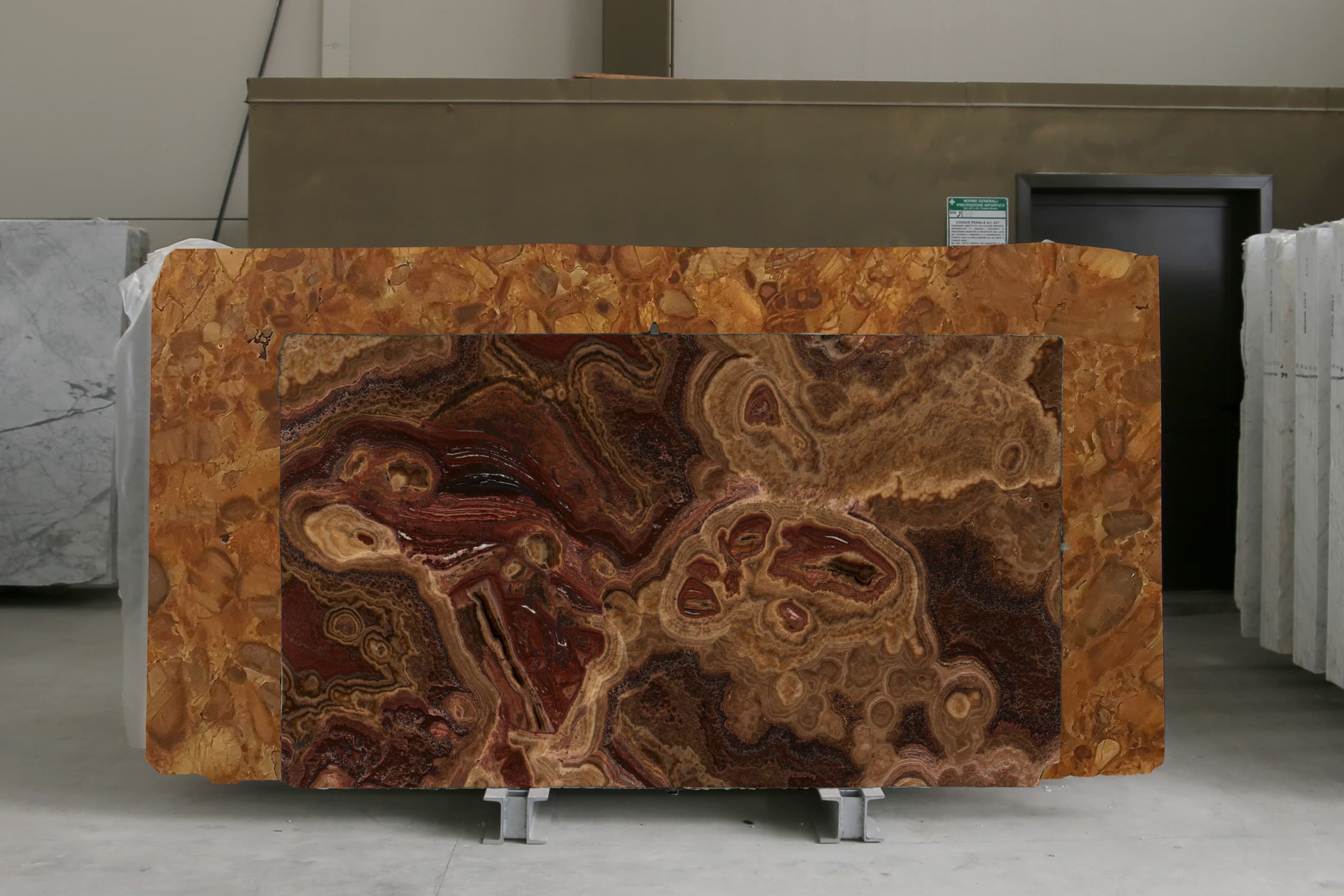 Fantastic Onyx · Select