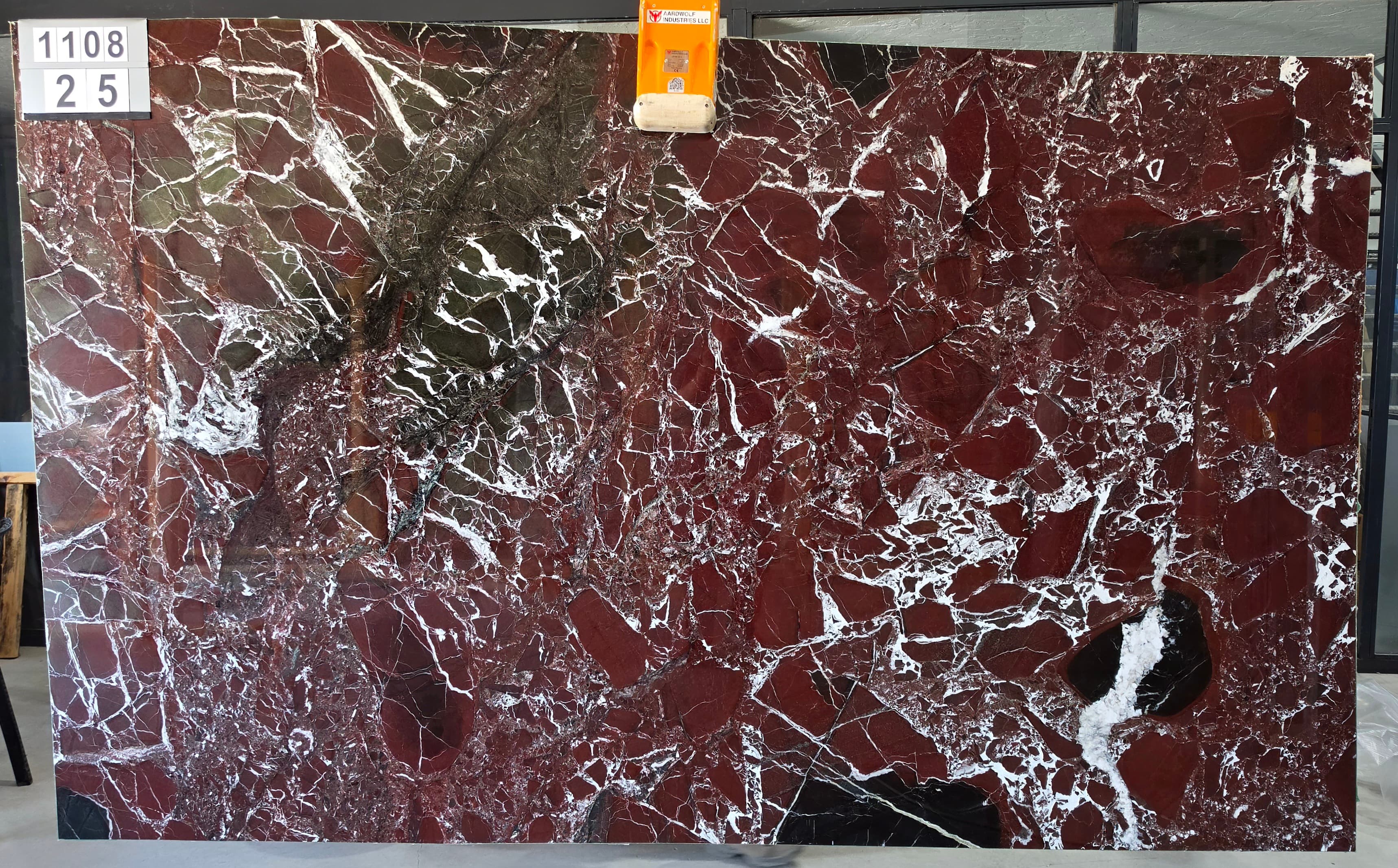 Rosso Levanto · Select · 180×305×2 cm