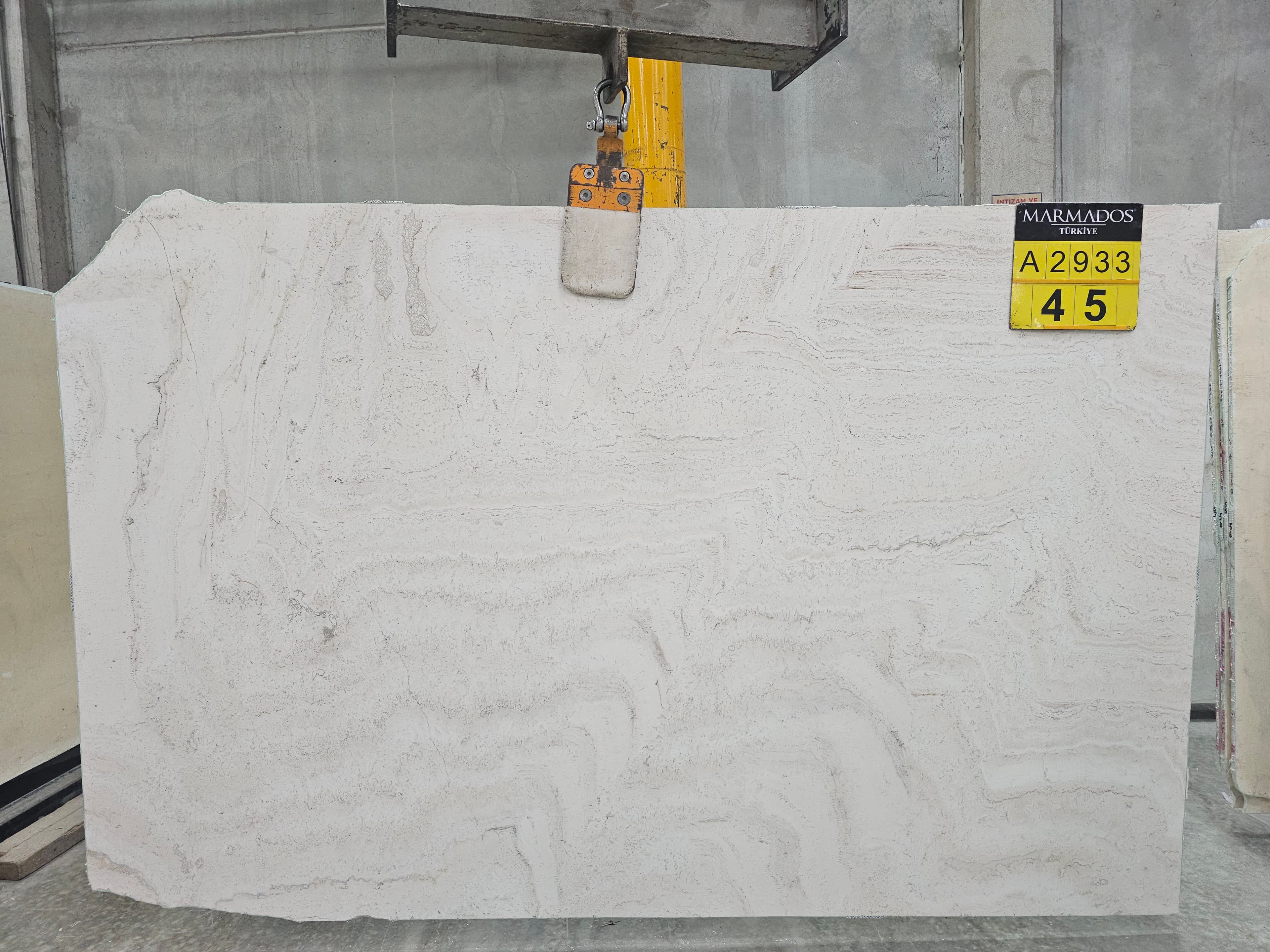 White Travertine Vein-Cut · Select