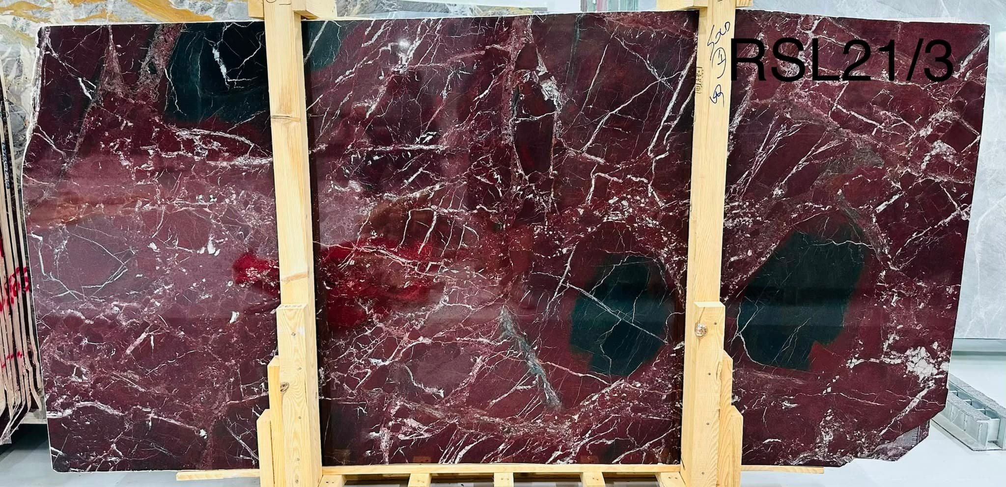 Rosso Levanto · Select