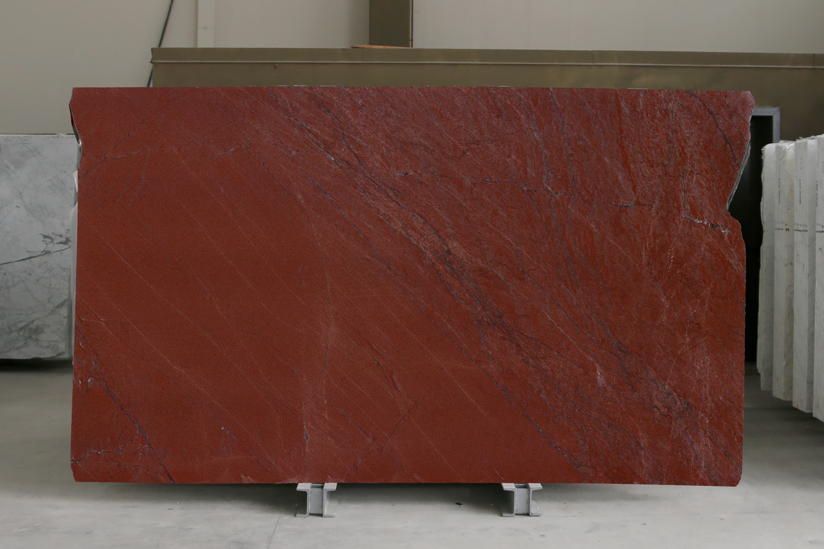 Rosso Laguna · Select
