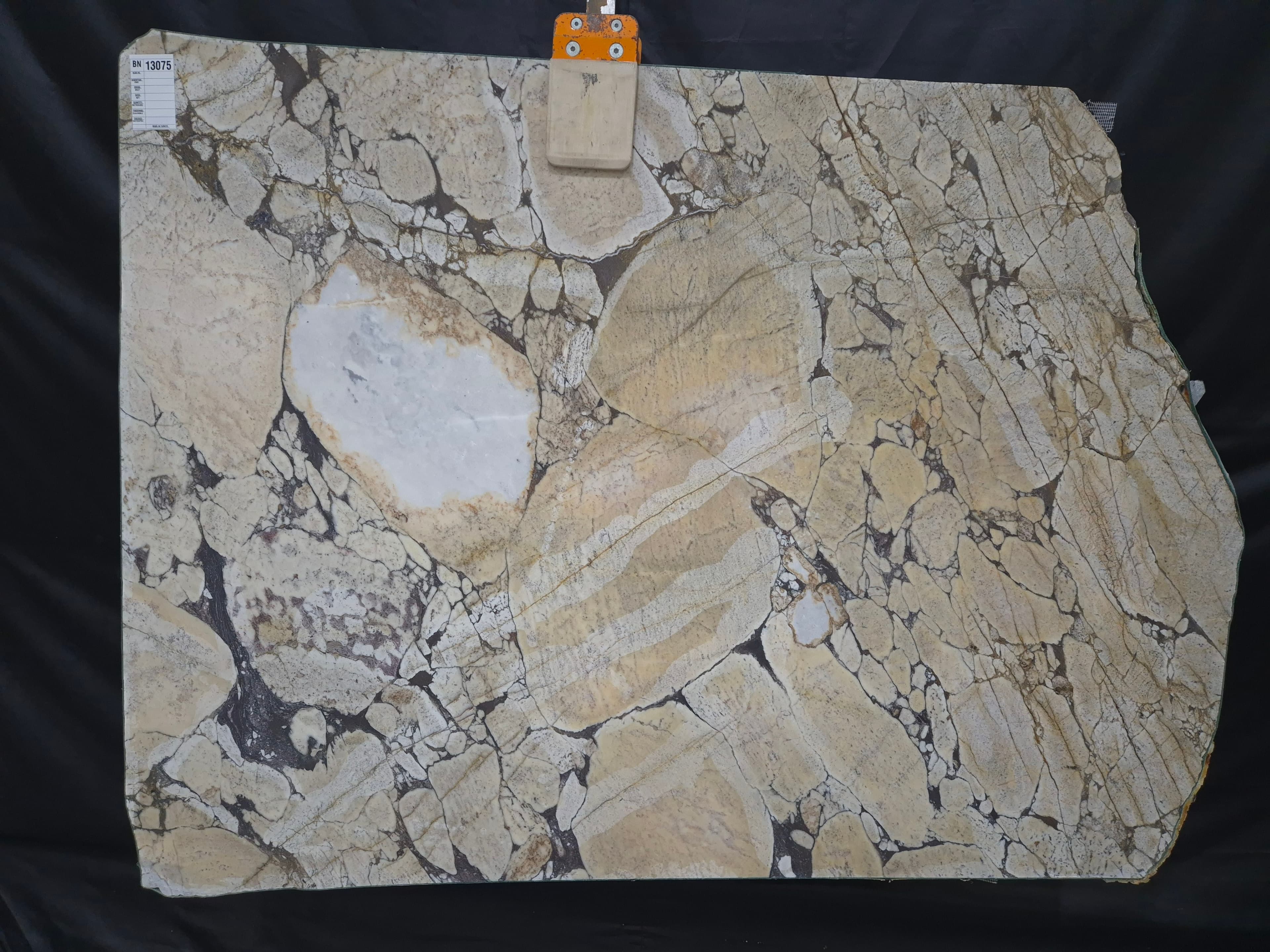 Calacatta Viola Gold · Select