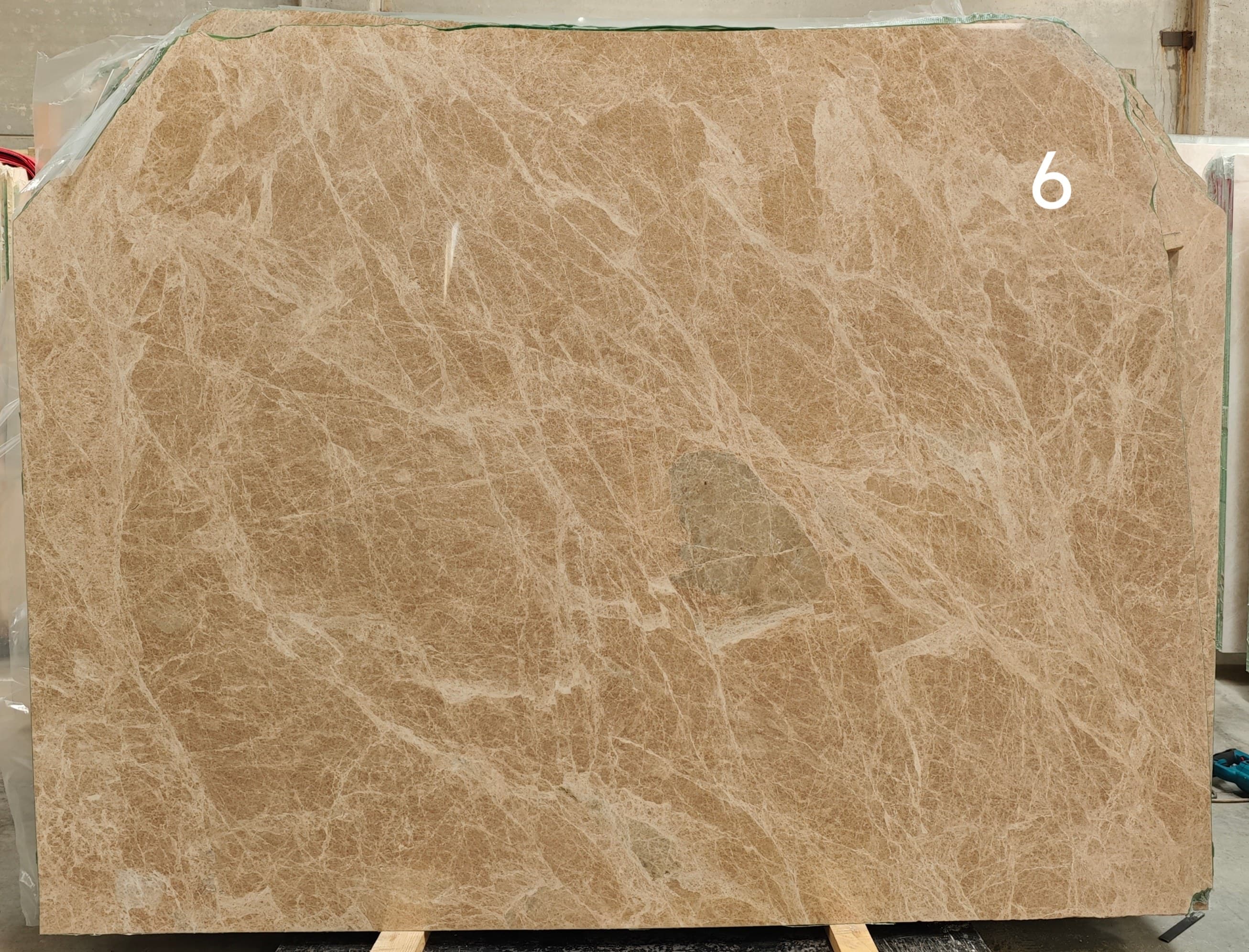 Patara Emprador · Select