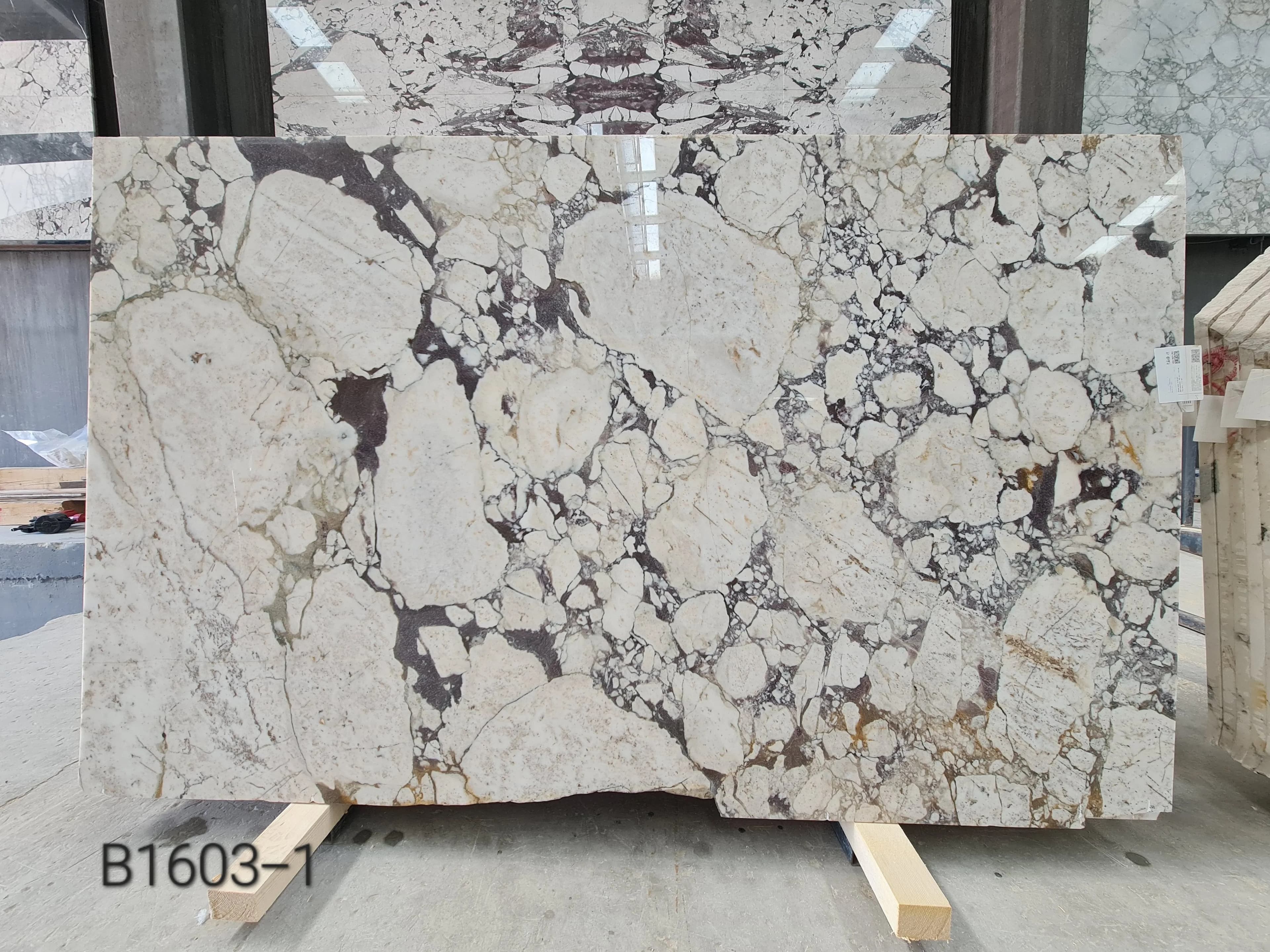 Calacatta Viola · Select