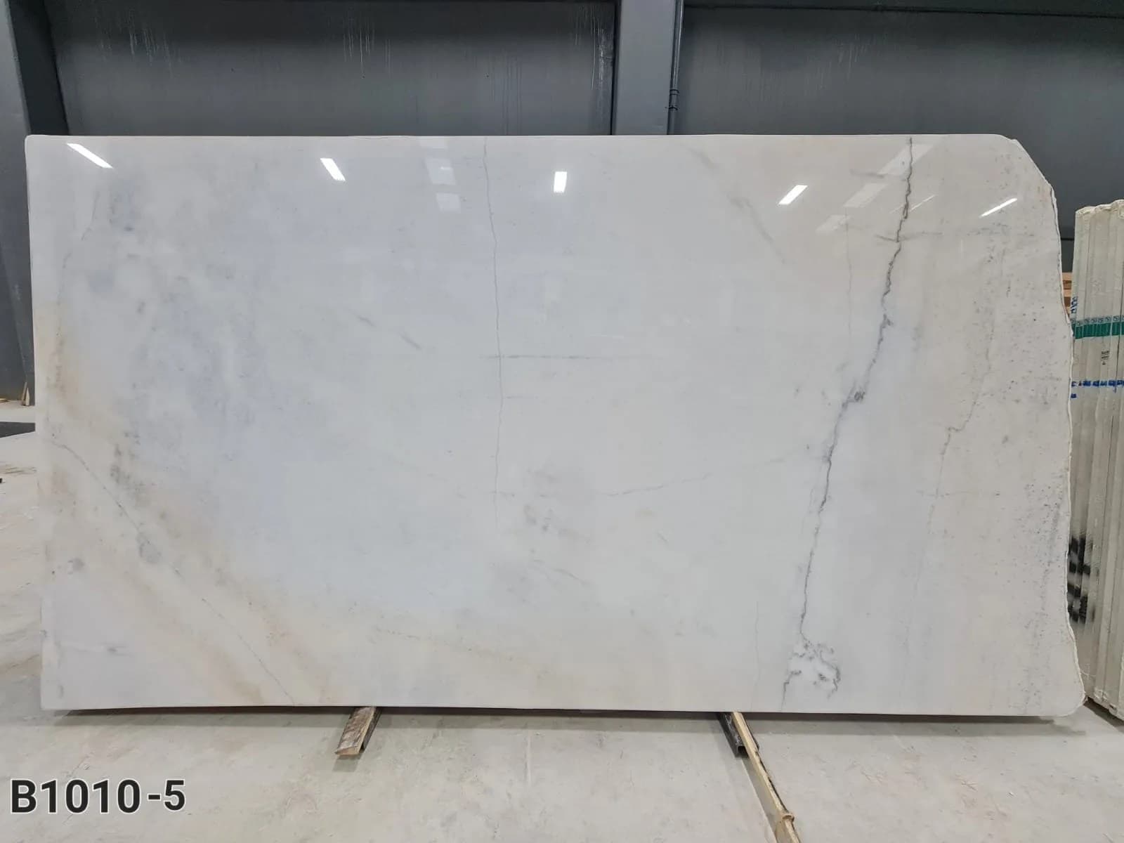 Afyon White · Select