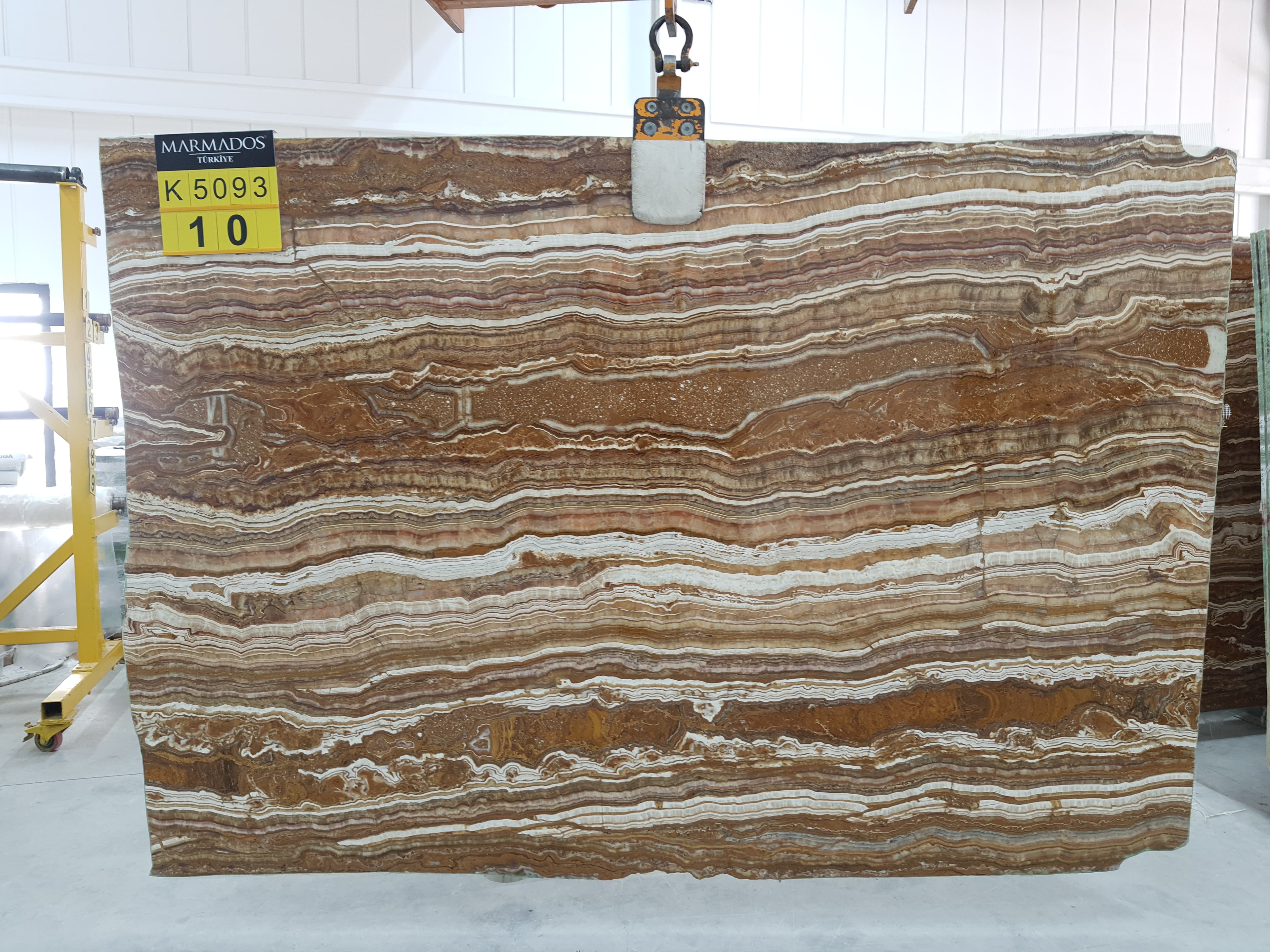 Tiger Onyx · Select · 190×278×2 cm