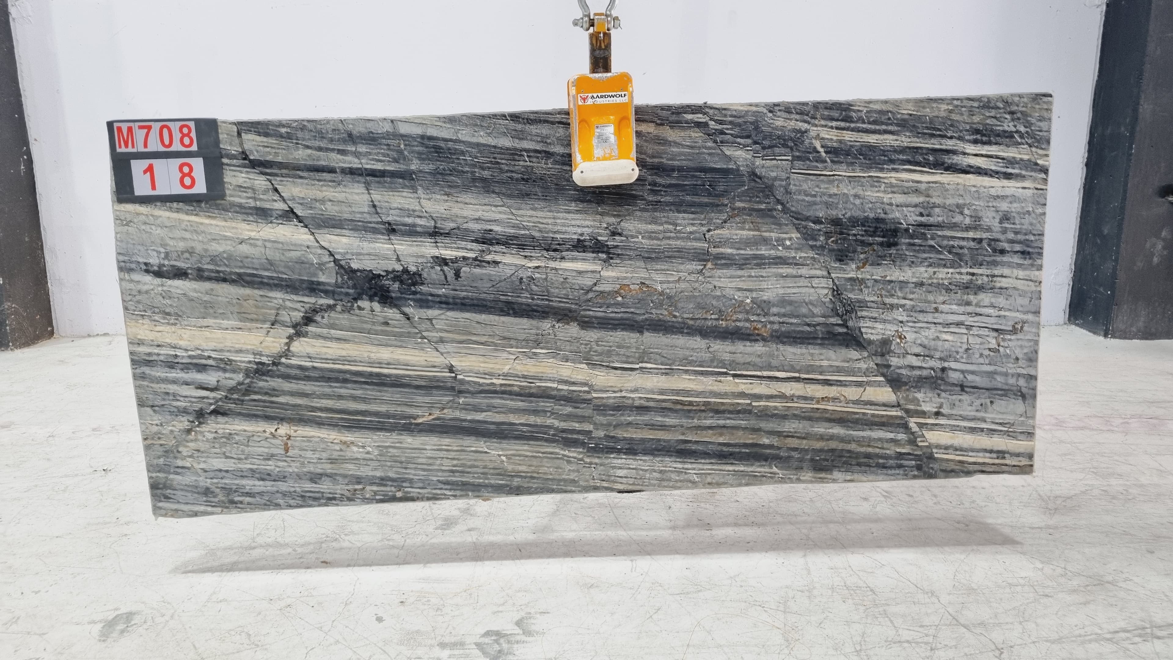 Vegas Blue · Select · 115×272×2 cm