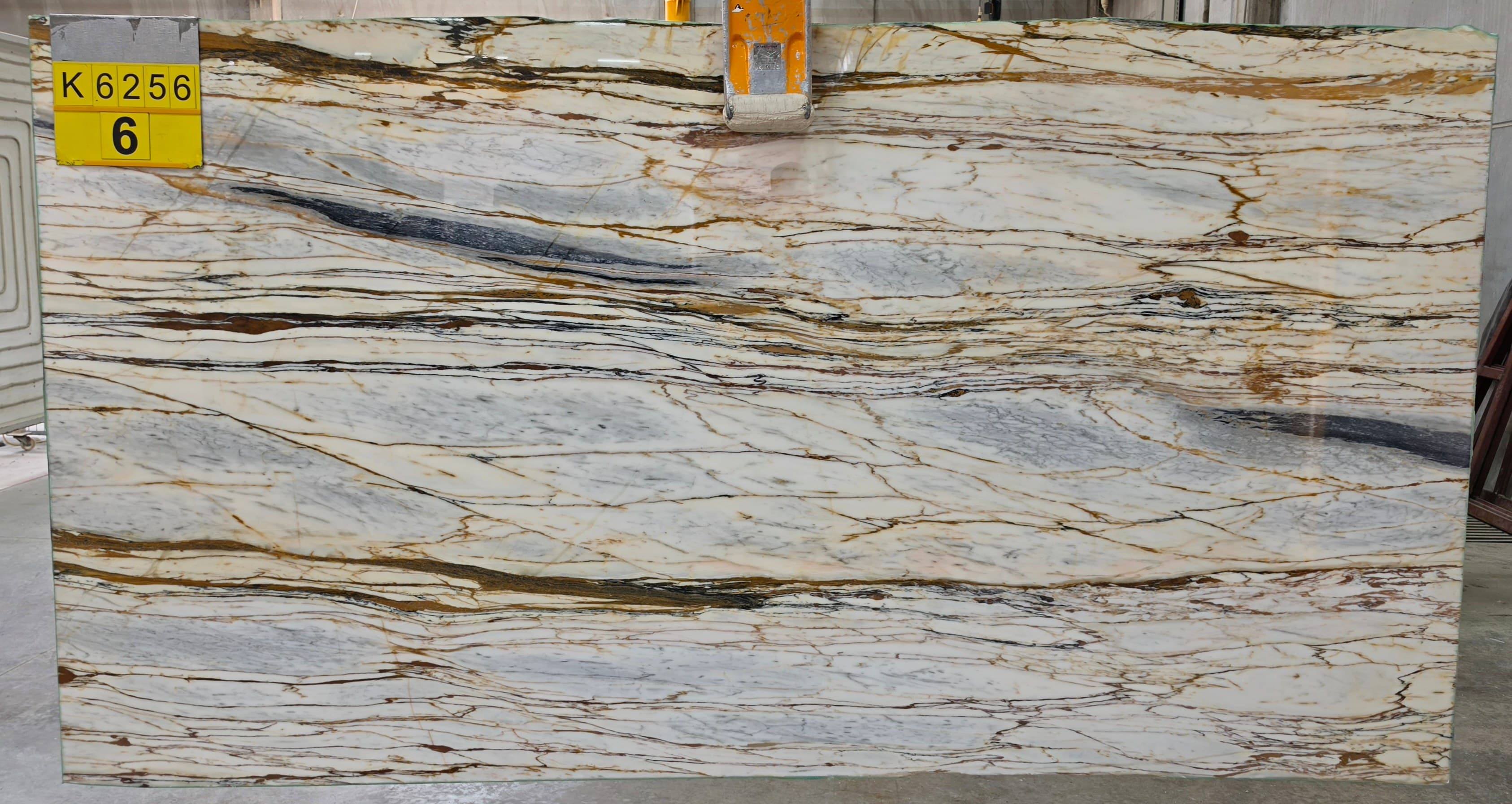 Calacatta Gold · Select