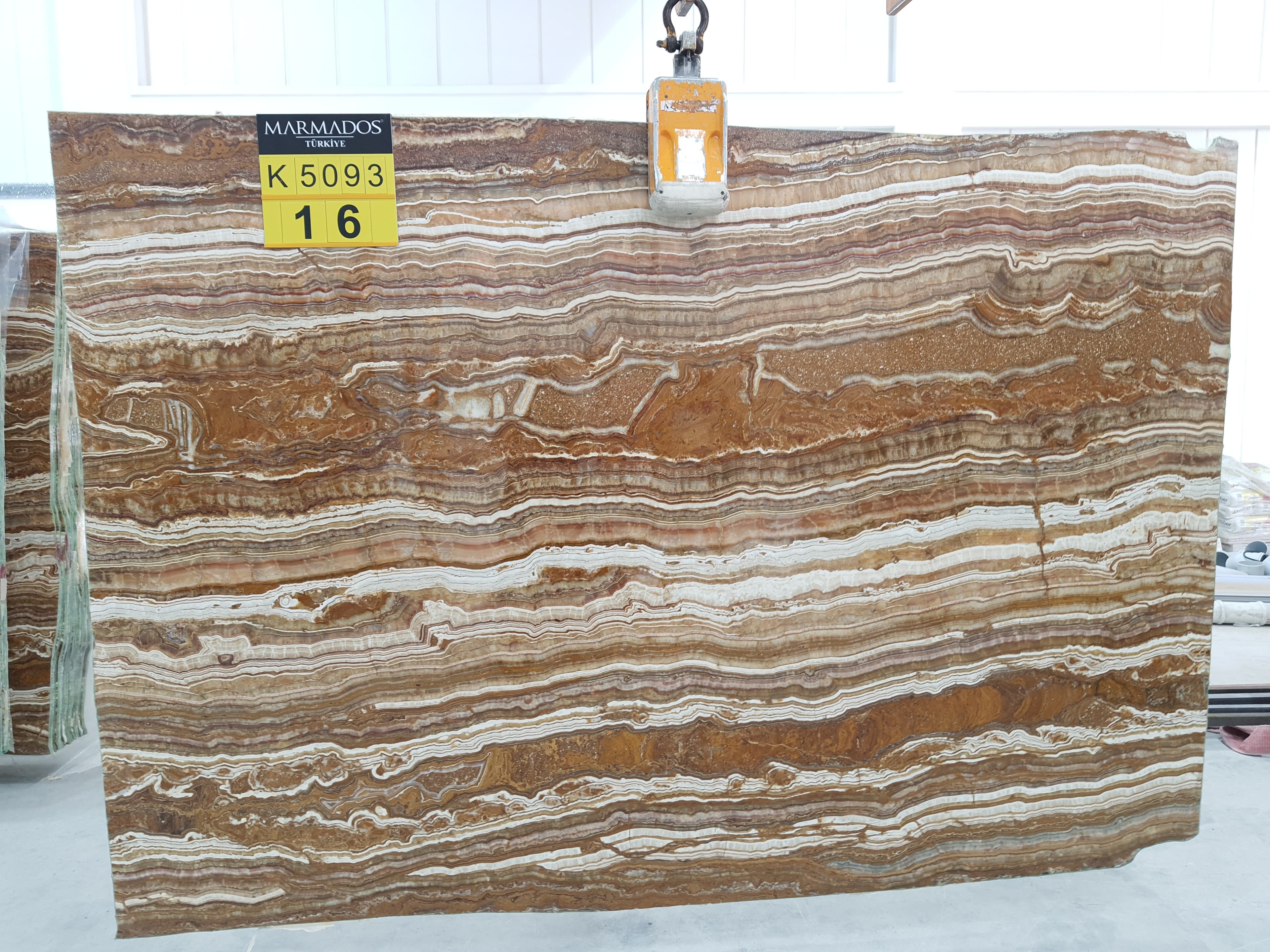 Tiger Onyx · Select