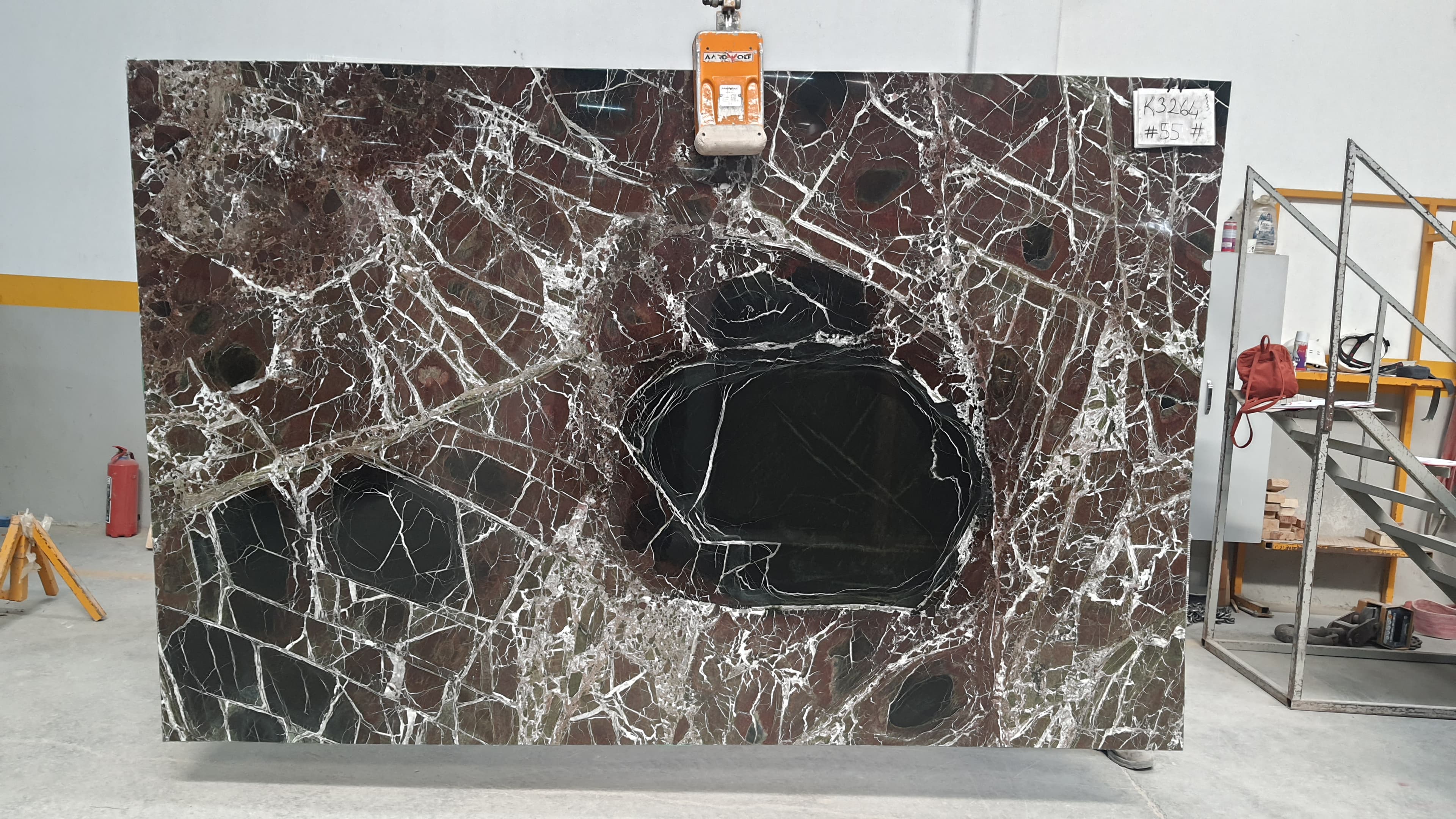 Rosso Levanto · Select · 178×278×2 cm