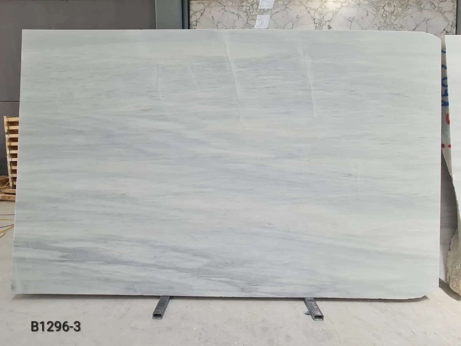 Glacier White · Select