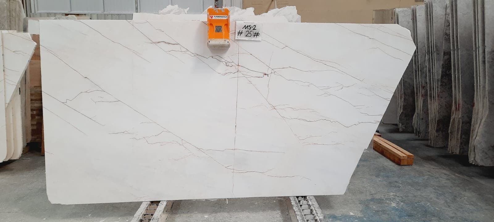 Bosphorus White Rosso Venato · Select