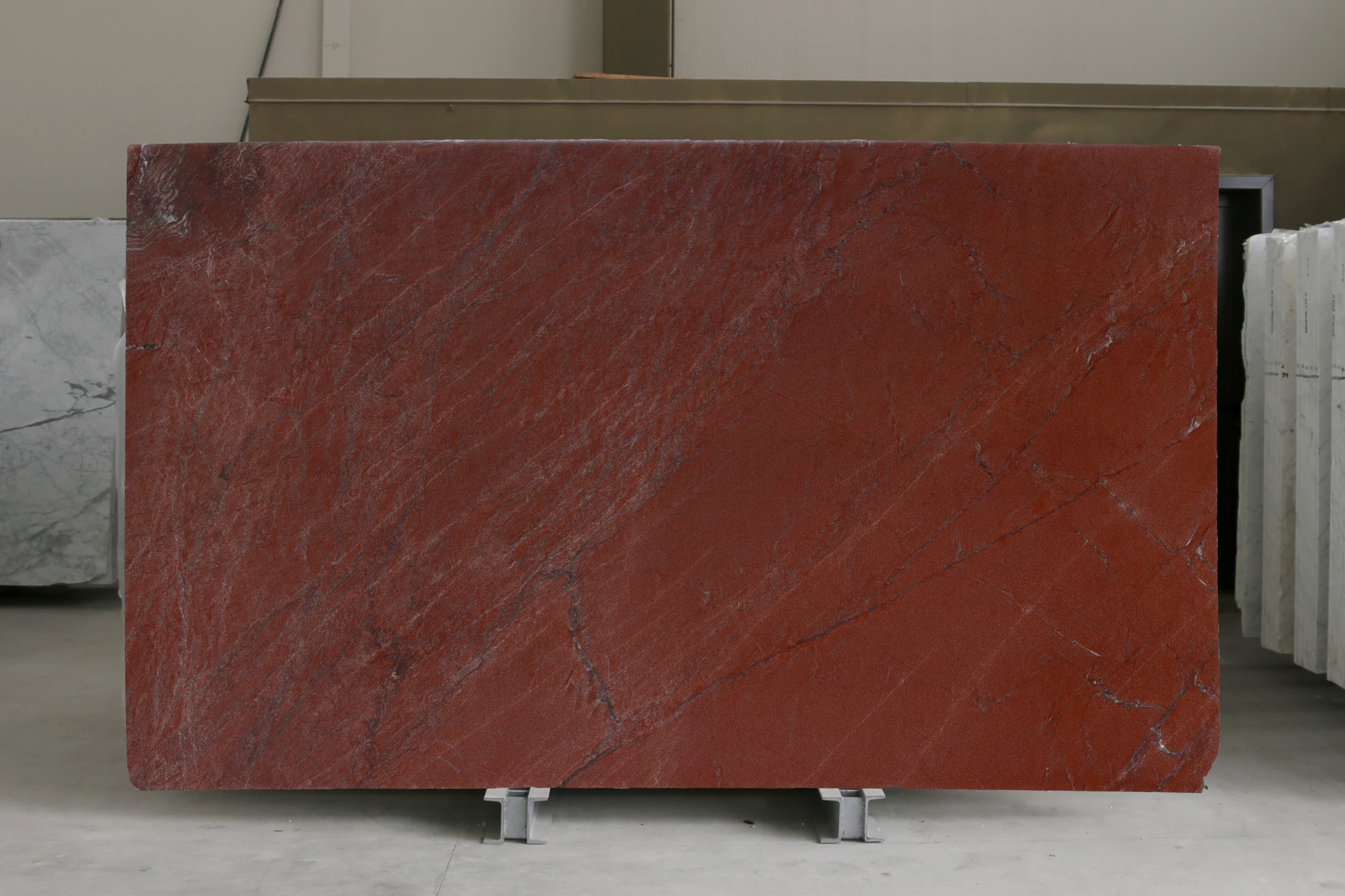 Rosso Laguna · Select