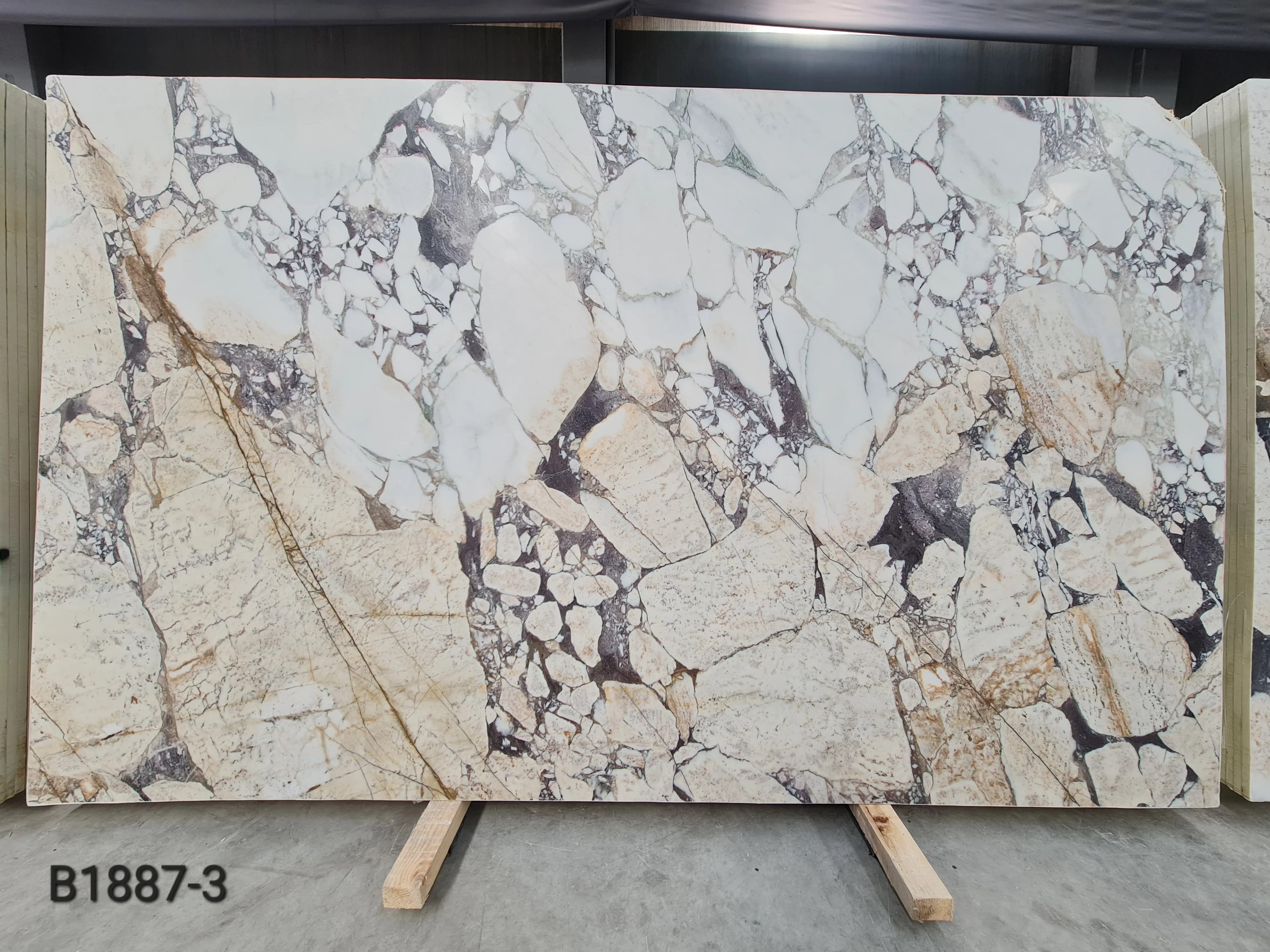 Calacatta Viola · Select