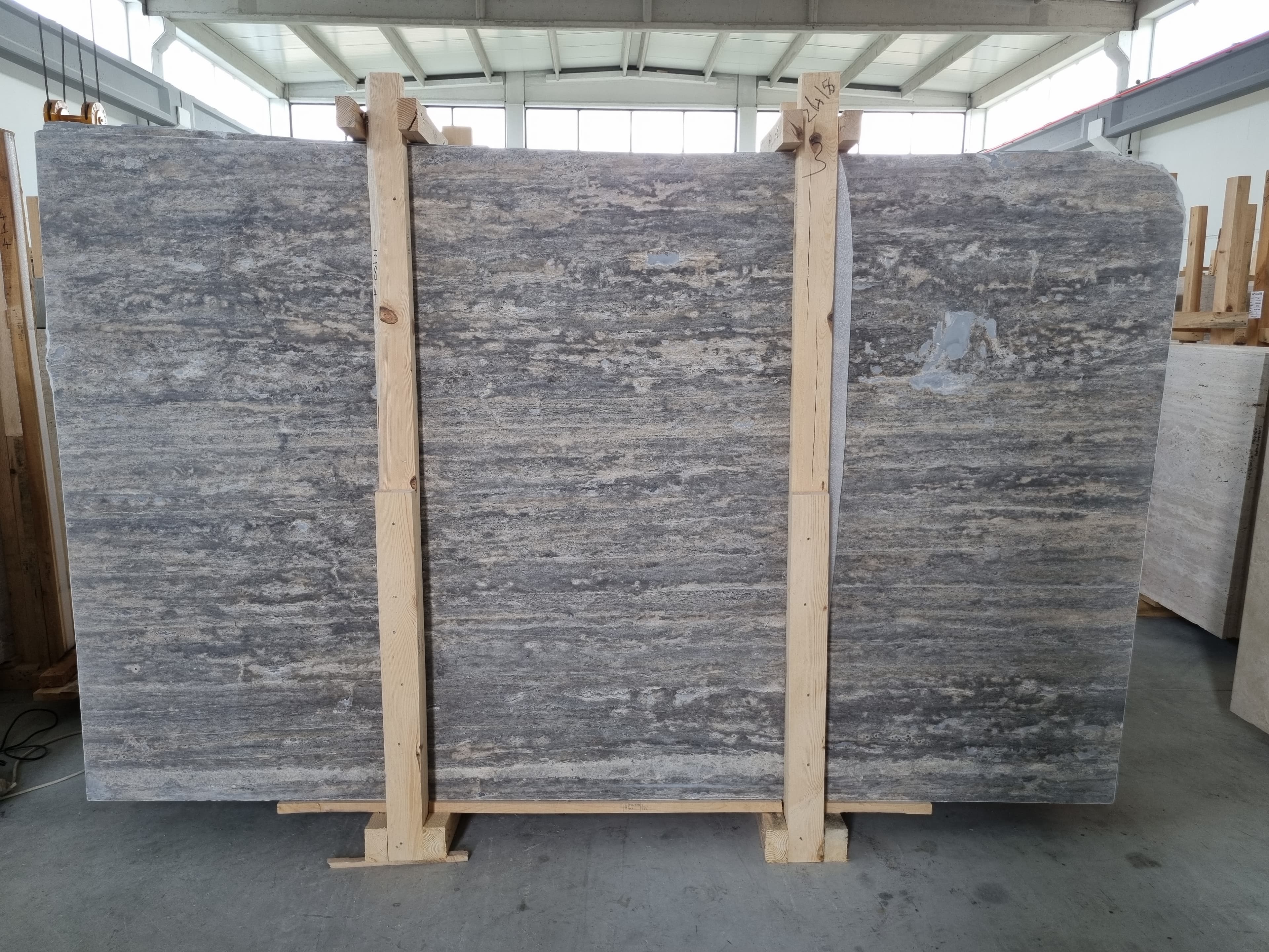 Travertino Silver · Select