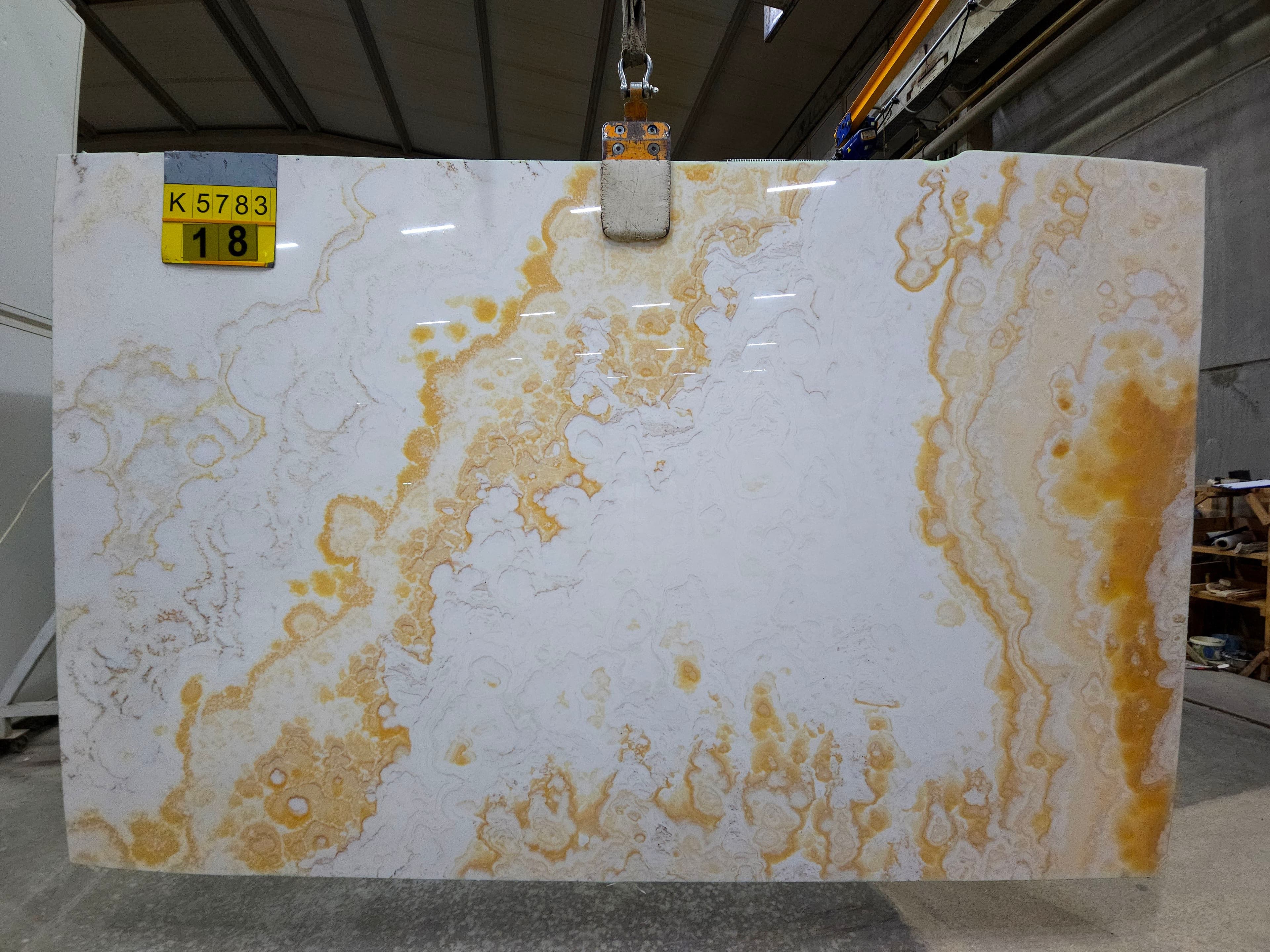 White Onyx · Select