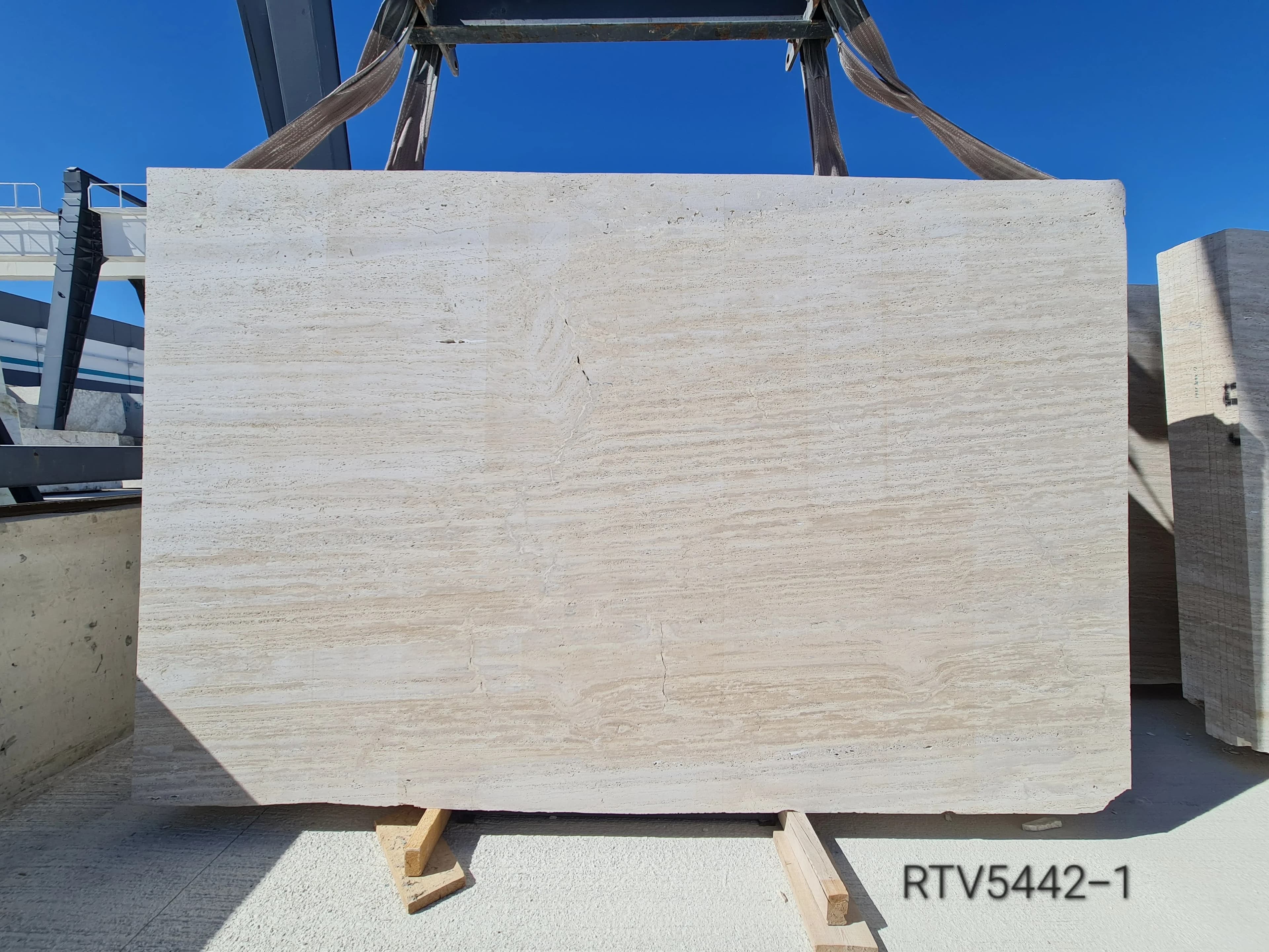 Riva Travertine · Select
