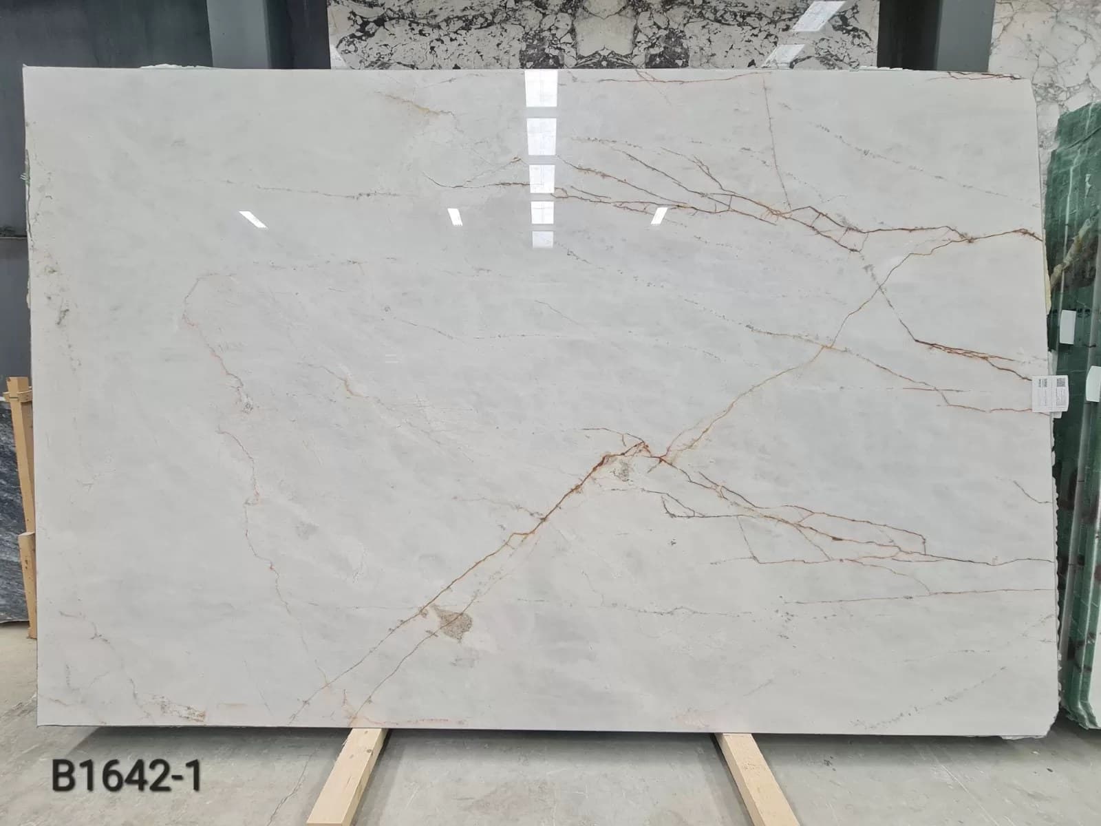 Iceberg Dolomite · Select