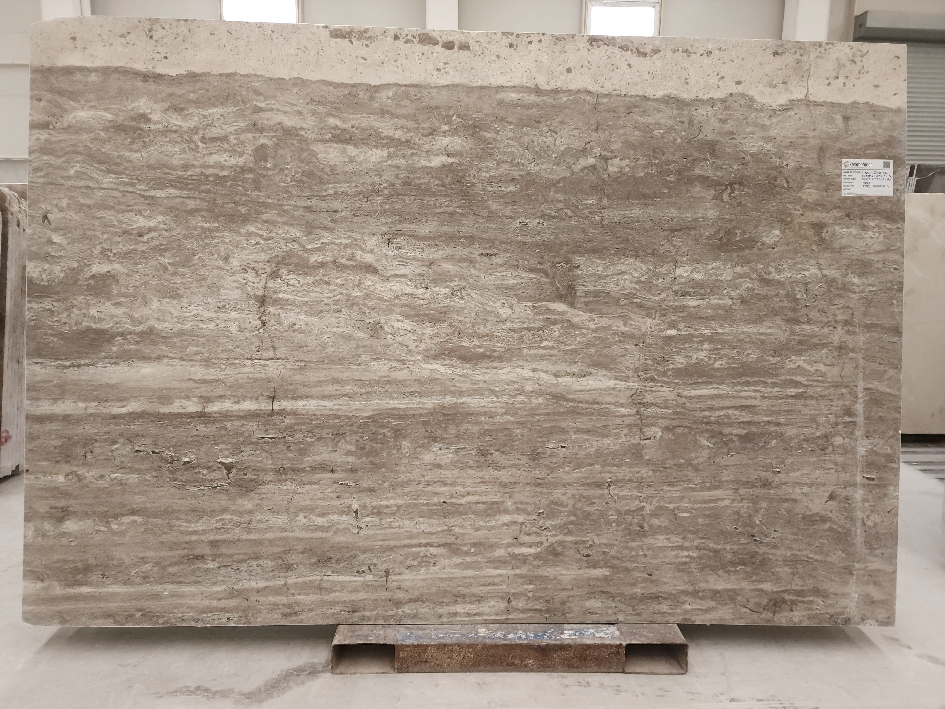 Travertino Silver · Select