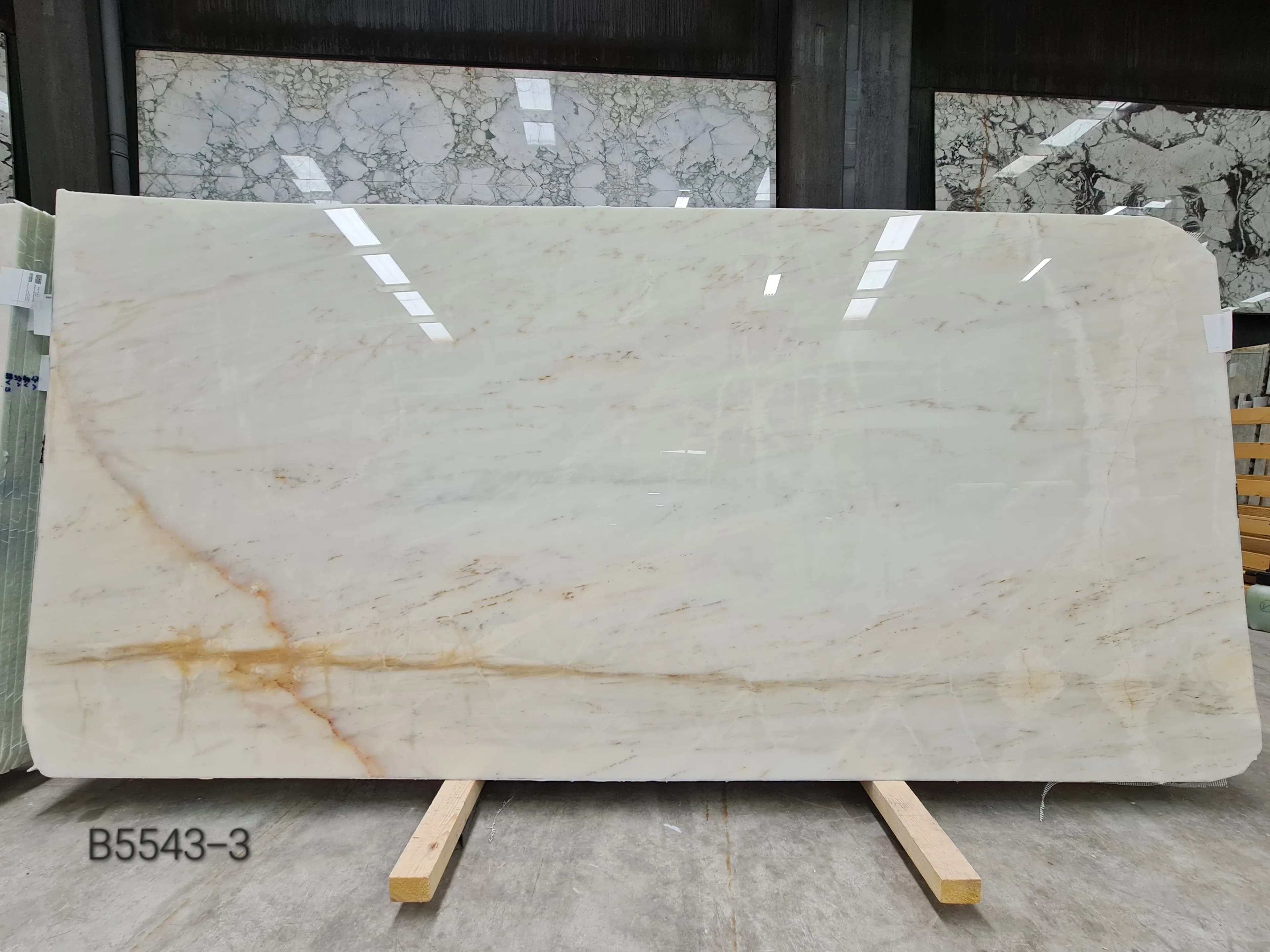 Calacatta Amber · Select