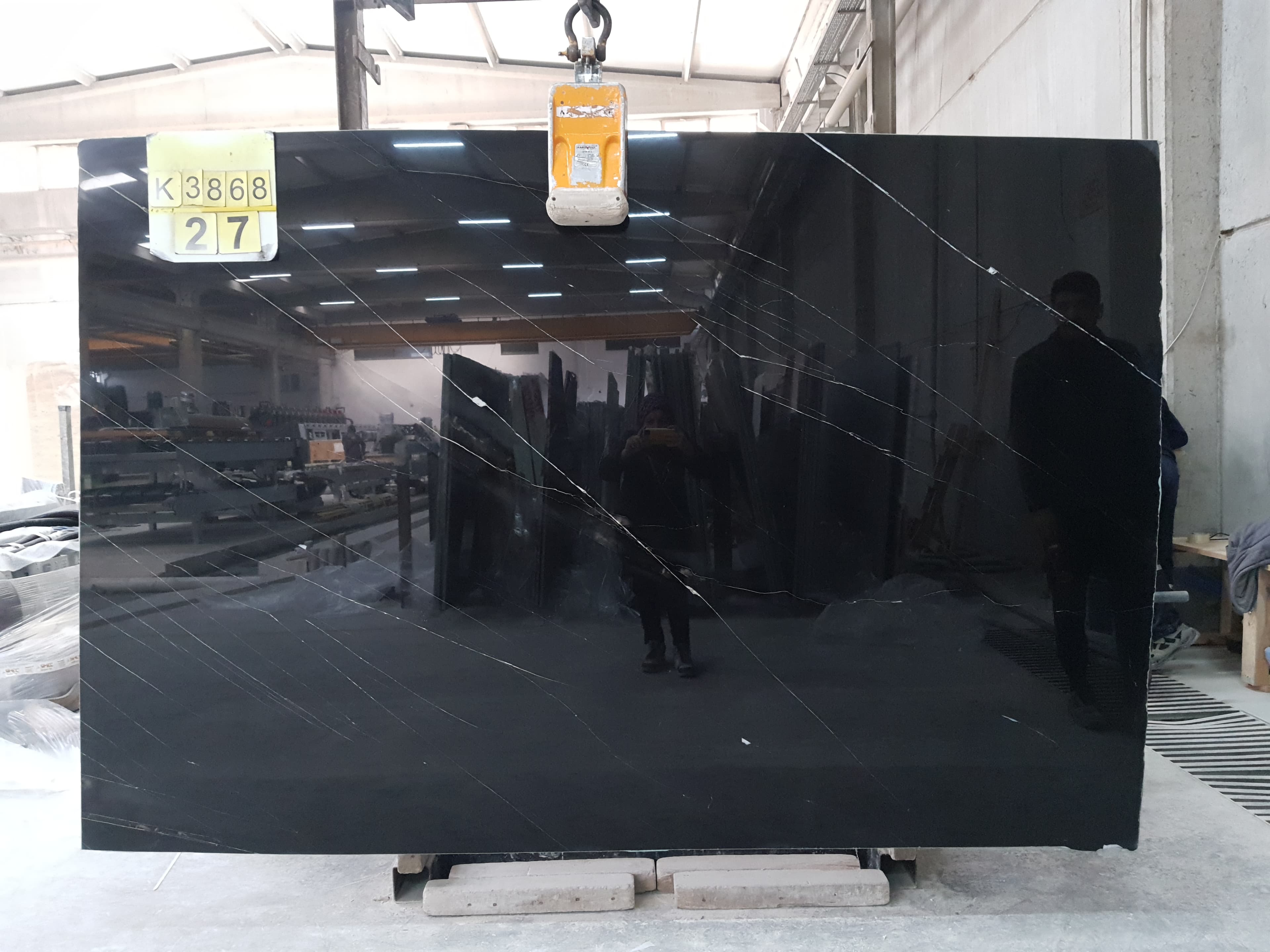 Alexandrette Black · Select · 167×250×2 cm