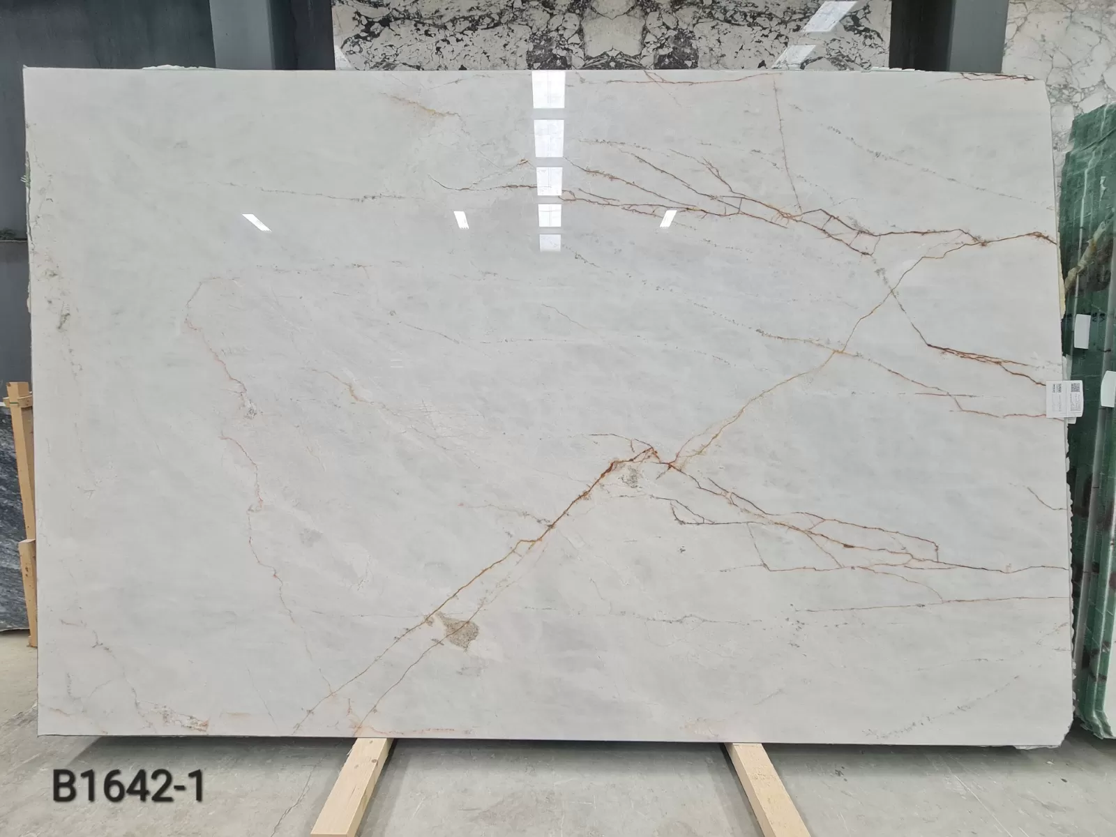 Iceberg Dolomite · Select